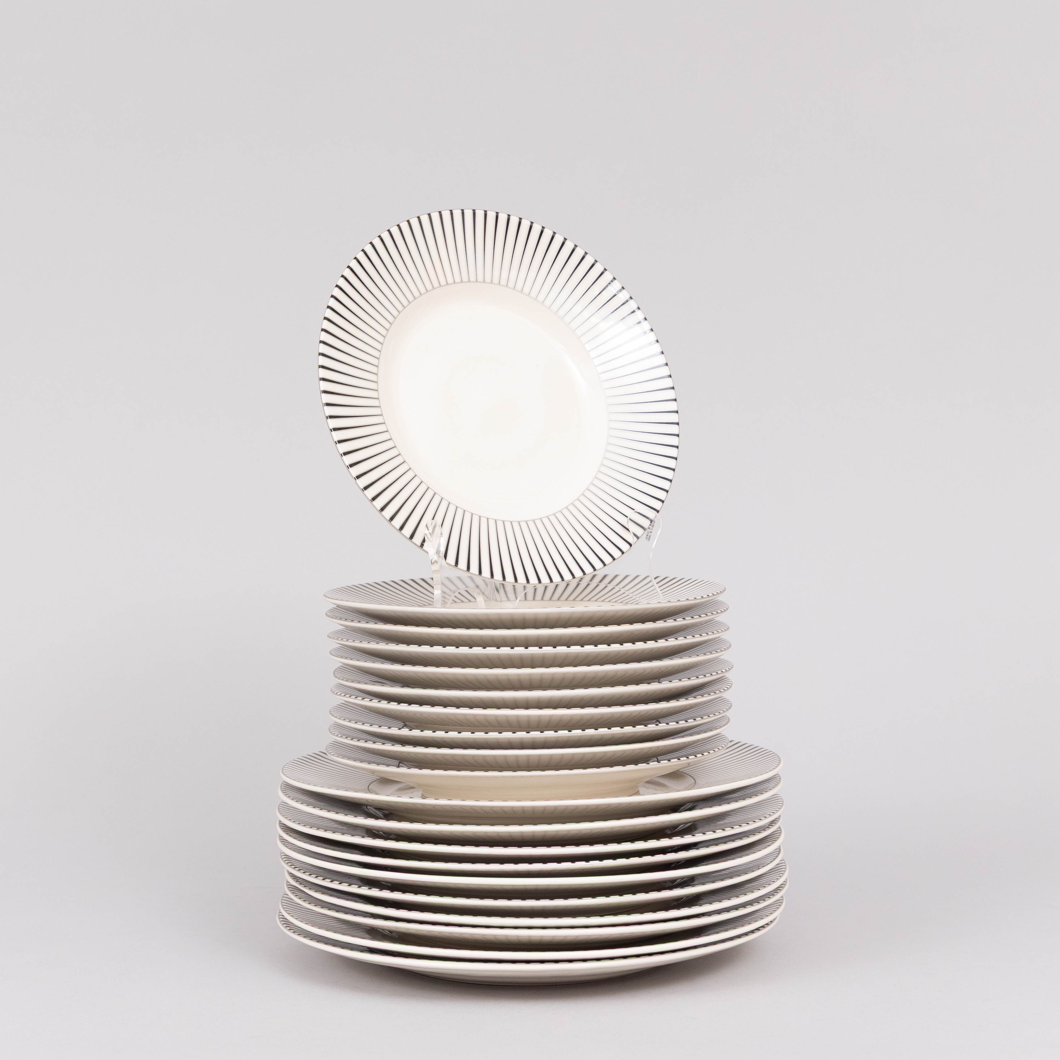 TALLRIKAR, 20 st, Porslin, "Zebra", MIO.