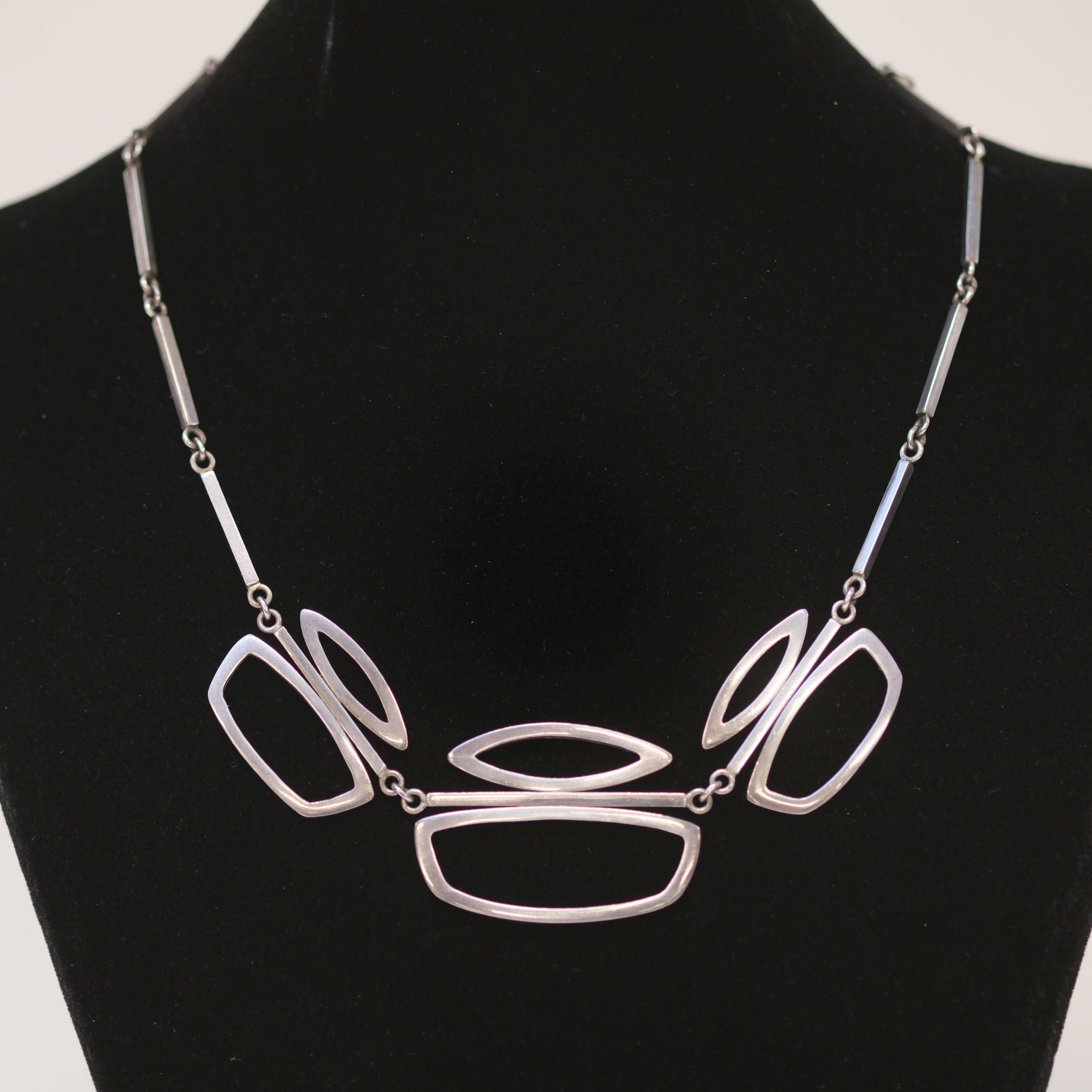 CLAES GIERTTA. COLLIER, SILVER, STOCKHOLM 1960.