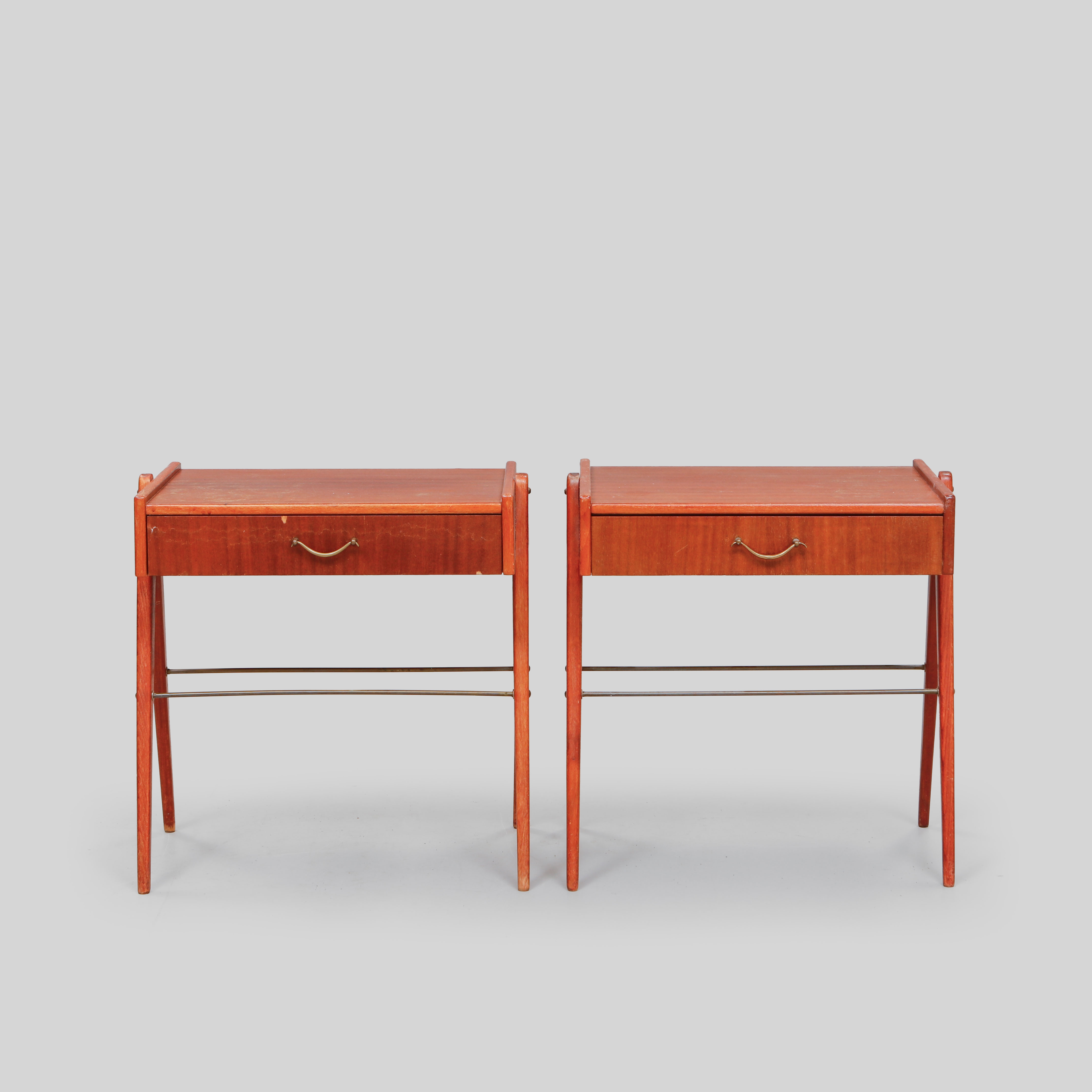 SÄNGBORD, 2 st, 1900-tal.