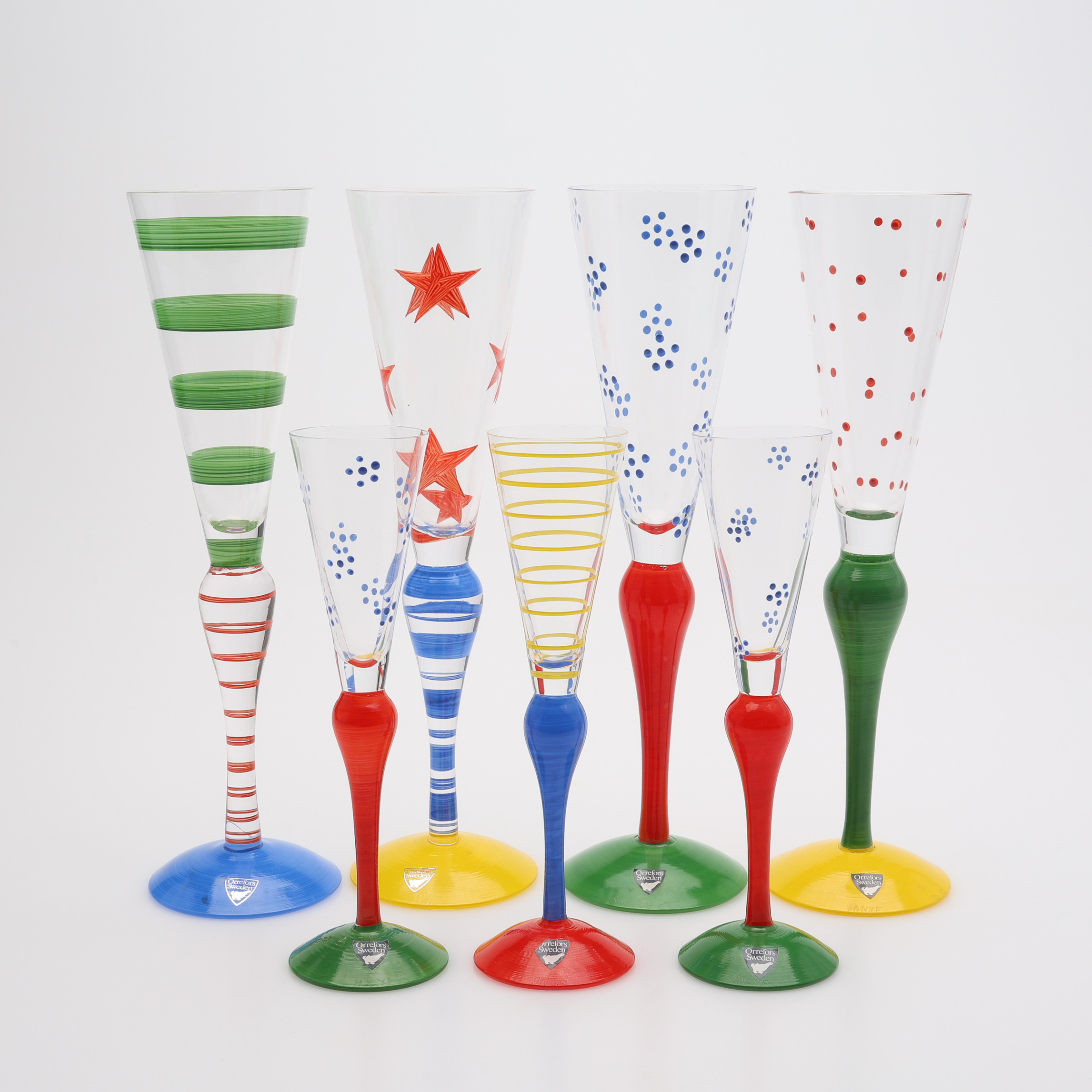 ANNE NILSSON. 4 CHAMPAGNEGLAS + 3 SNAPSGLAS, "CLOWN", ORREFORS.