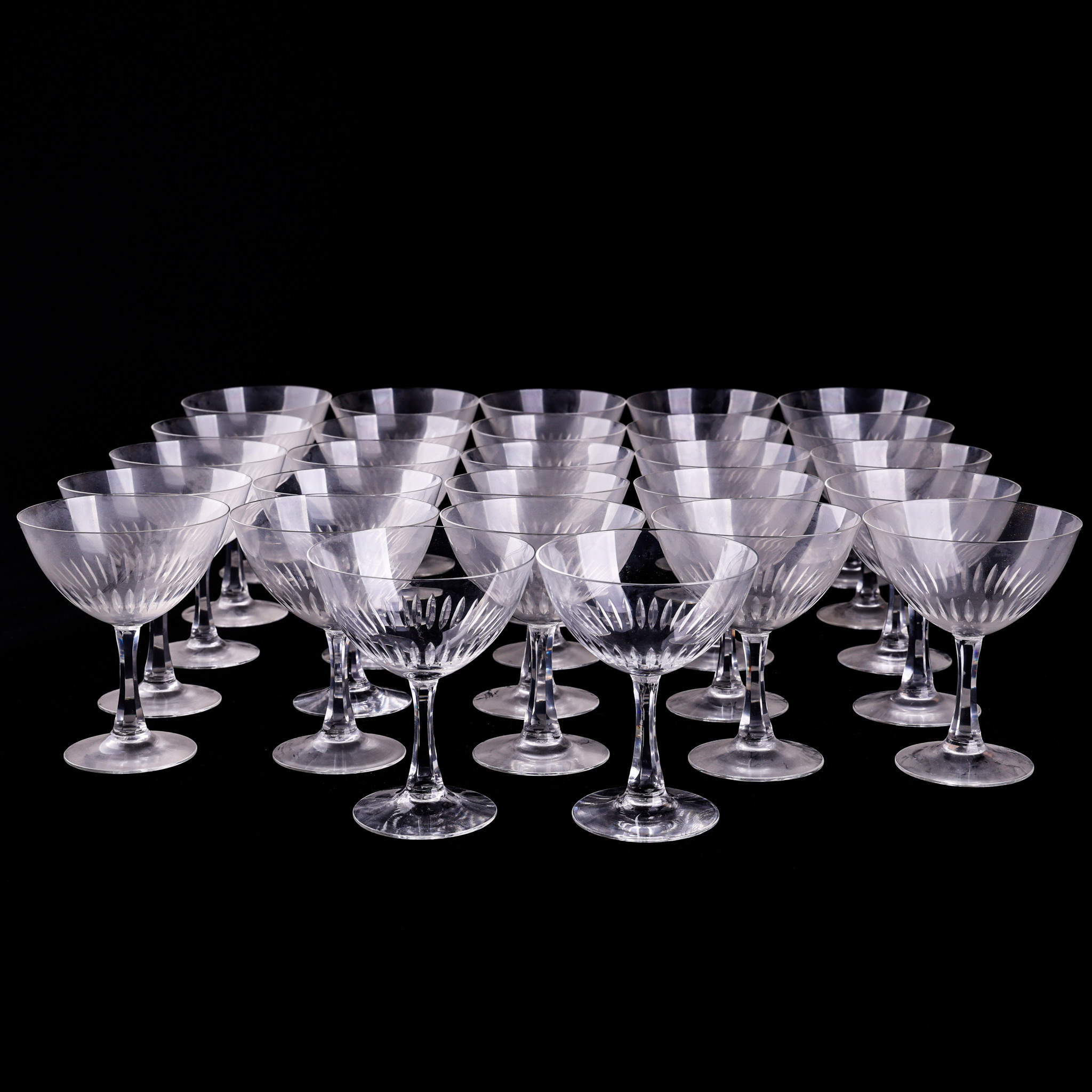 CHAMPAGNEKUPOR, 27 stycken, slipad dekor.