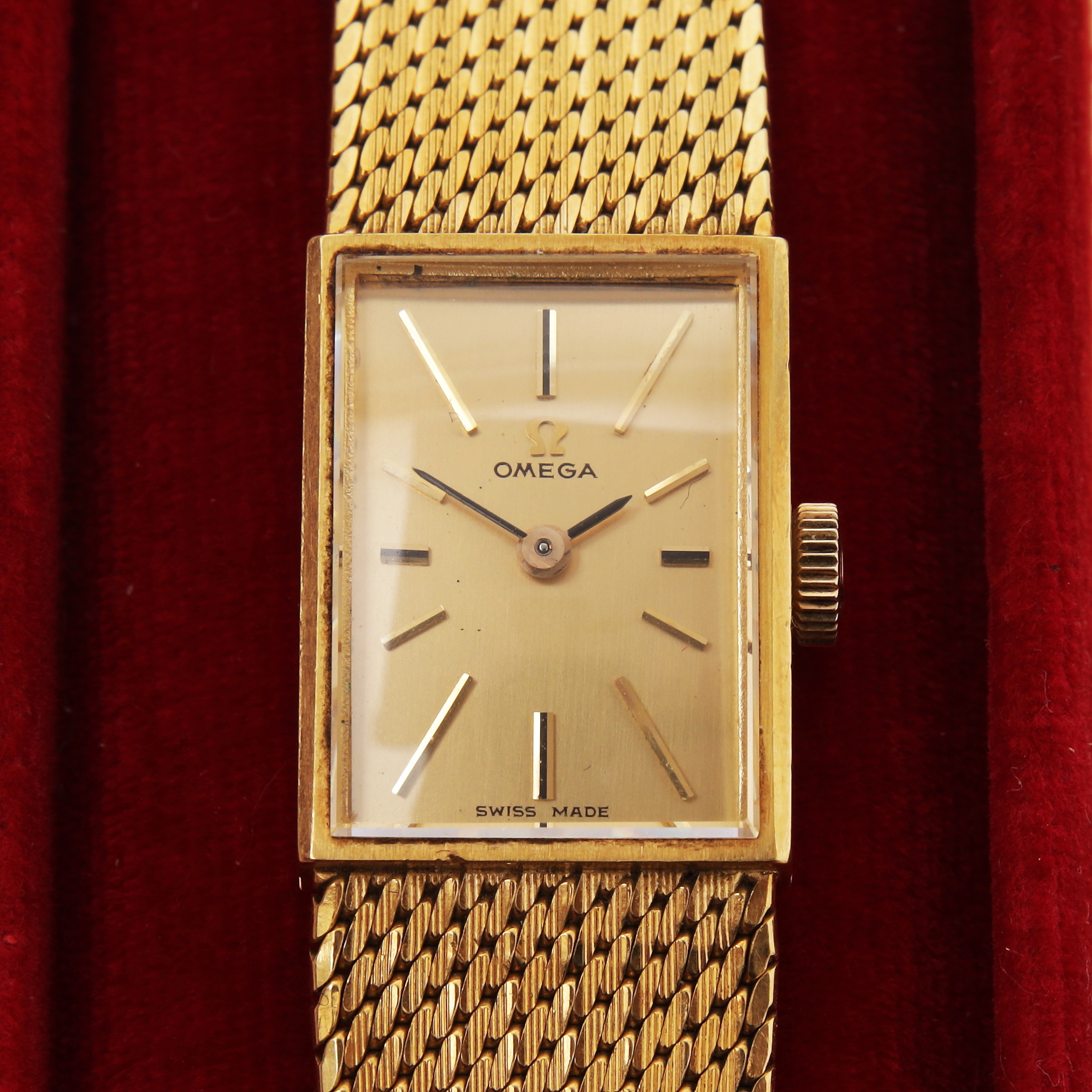 DAMARMBANDSUR, guld, 18K, Omega, totalvikt, 43,08 gram.