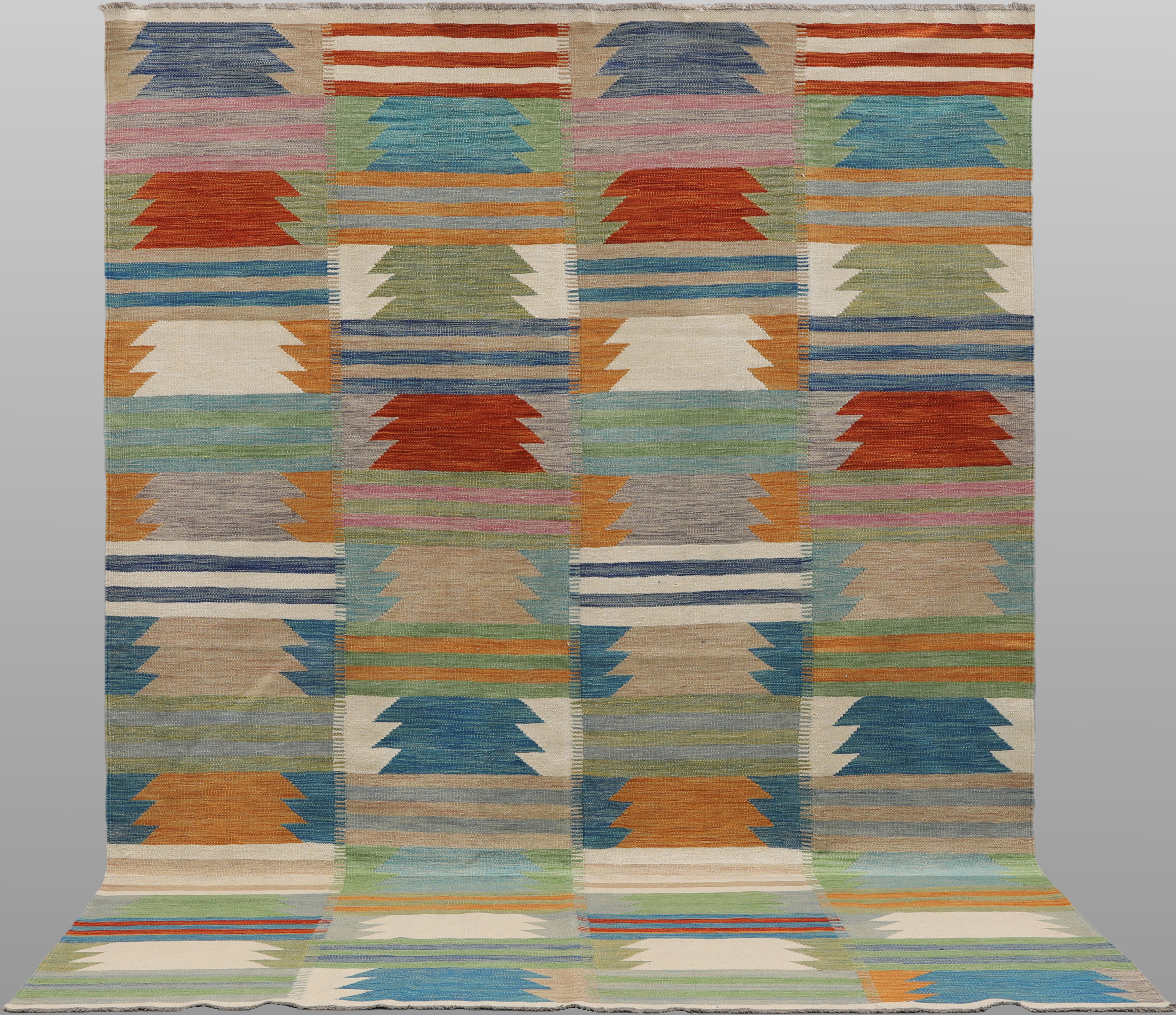 ORIENTMATTA. Kelim modern design, 300 x 197 cm.