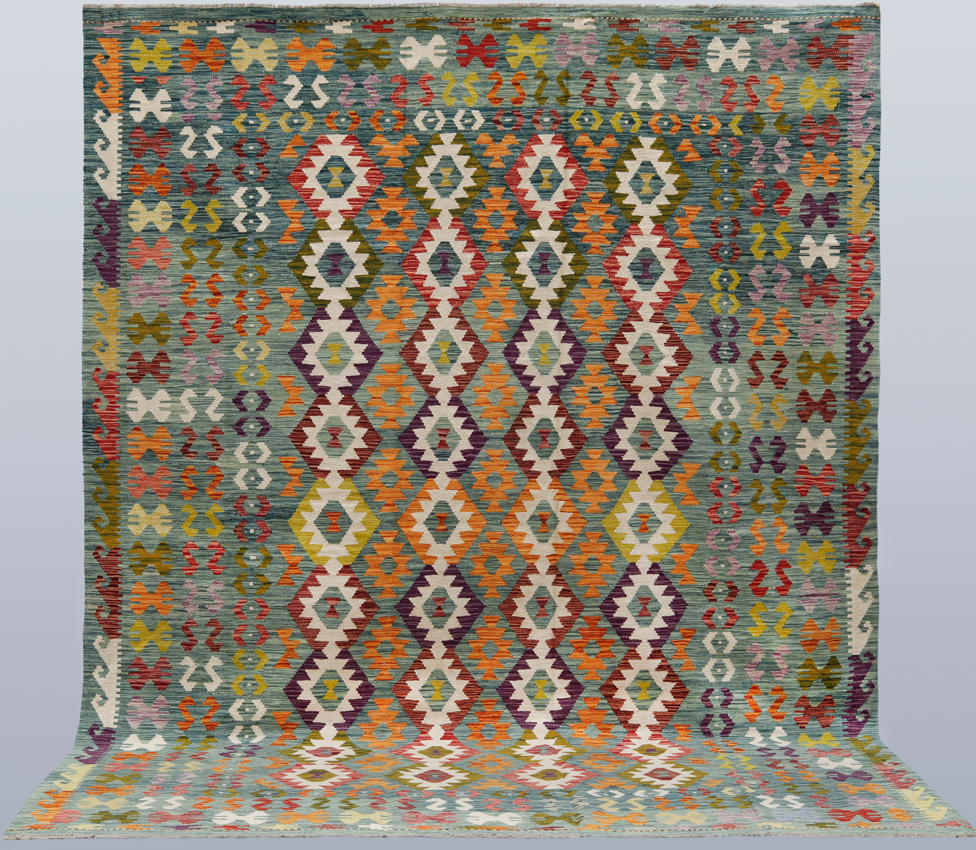 ORIENTMATTA. Kelim klassisk design, 342 x 250 cm.