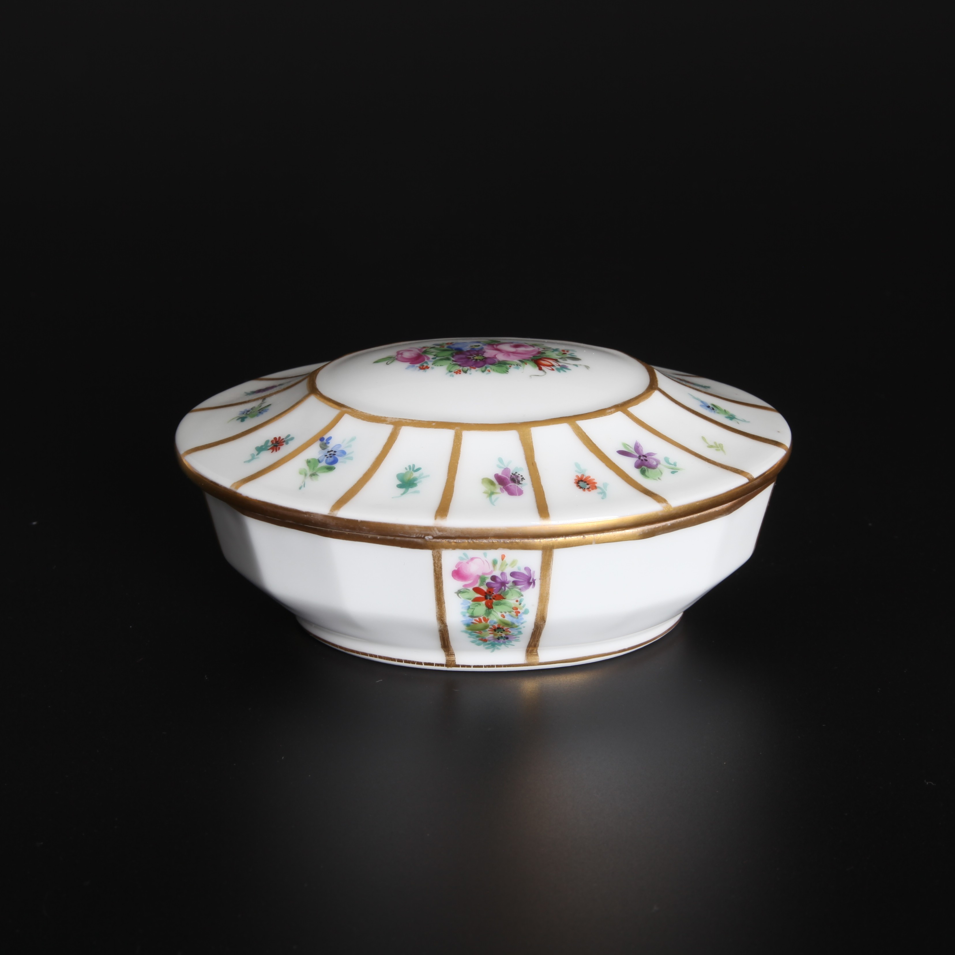 LOCKASK "Henriette", Royal Copenhagen, 1870-1890.