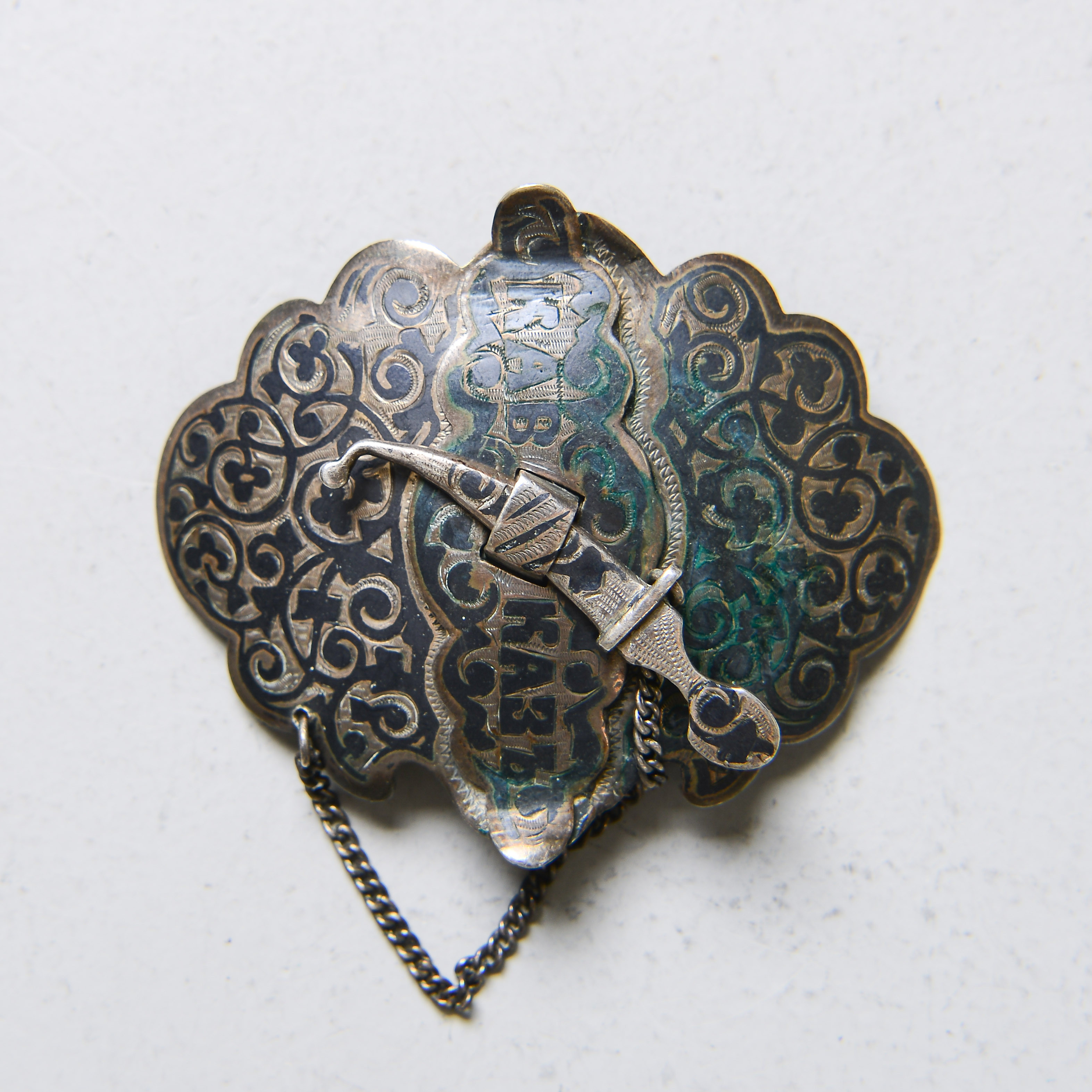 BÄLTESSPÄNNE, silver, nielloteknik, Ryssland, omkring 1800/1900.