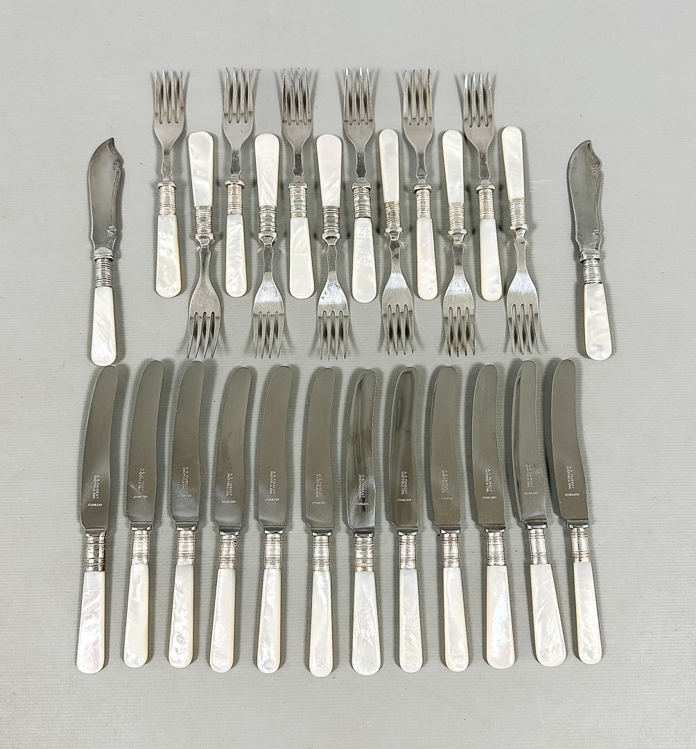 PÄRLEMORSBESTICK, 26 delar, nysilver, A.S Fairest, Sheffield, England.