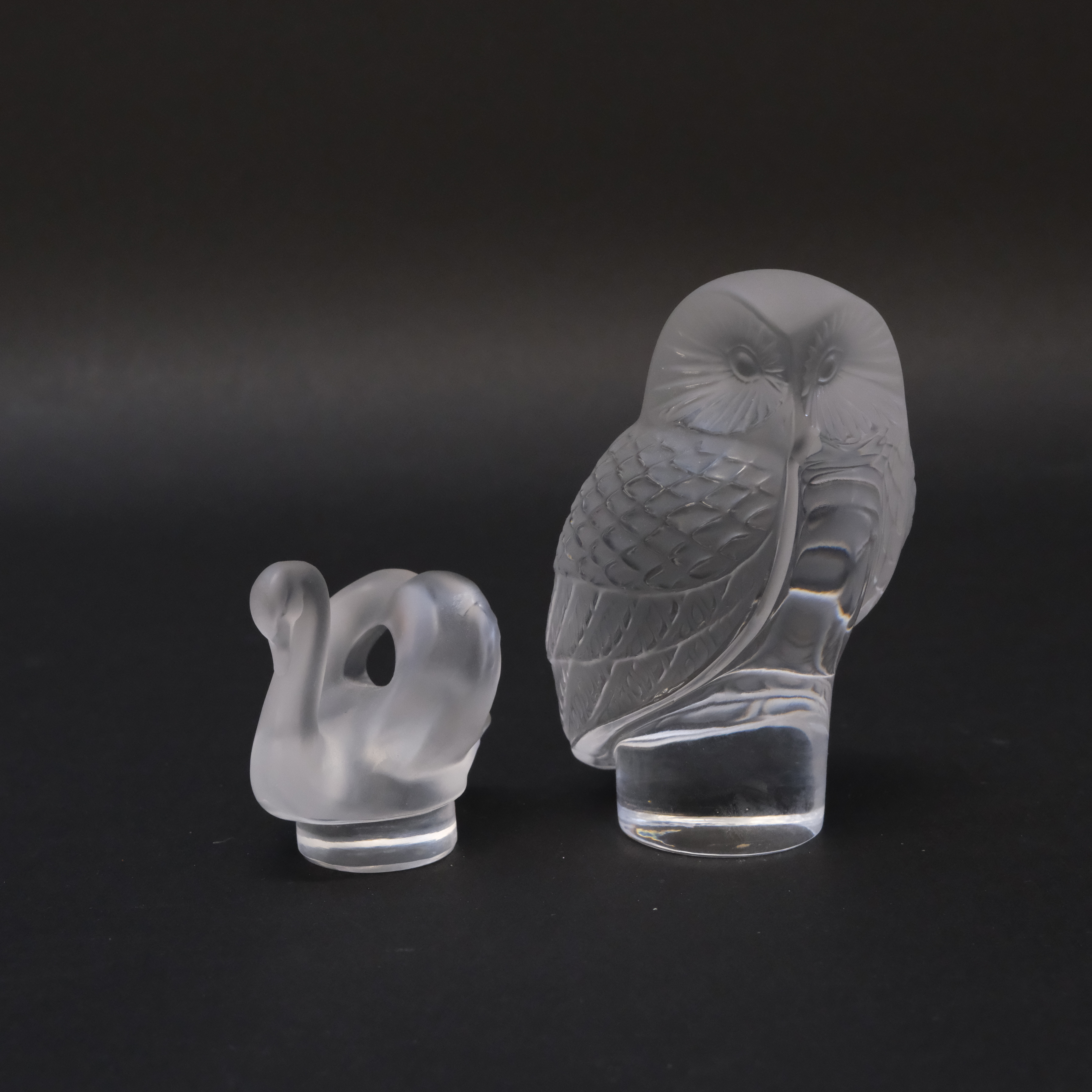 LALIQUE, TVÅ GLASSKULPTURER.