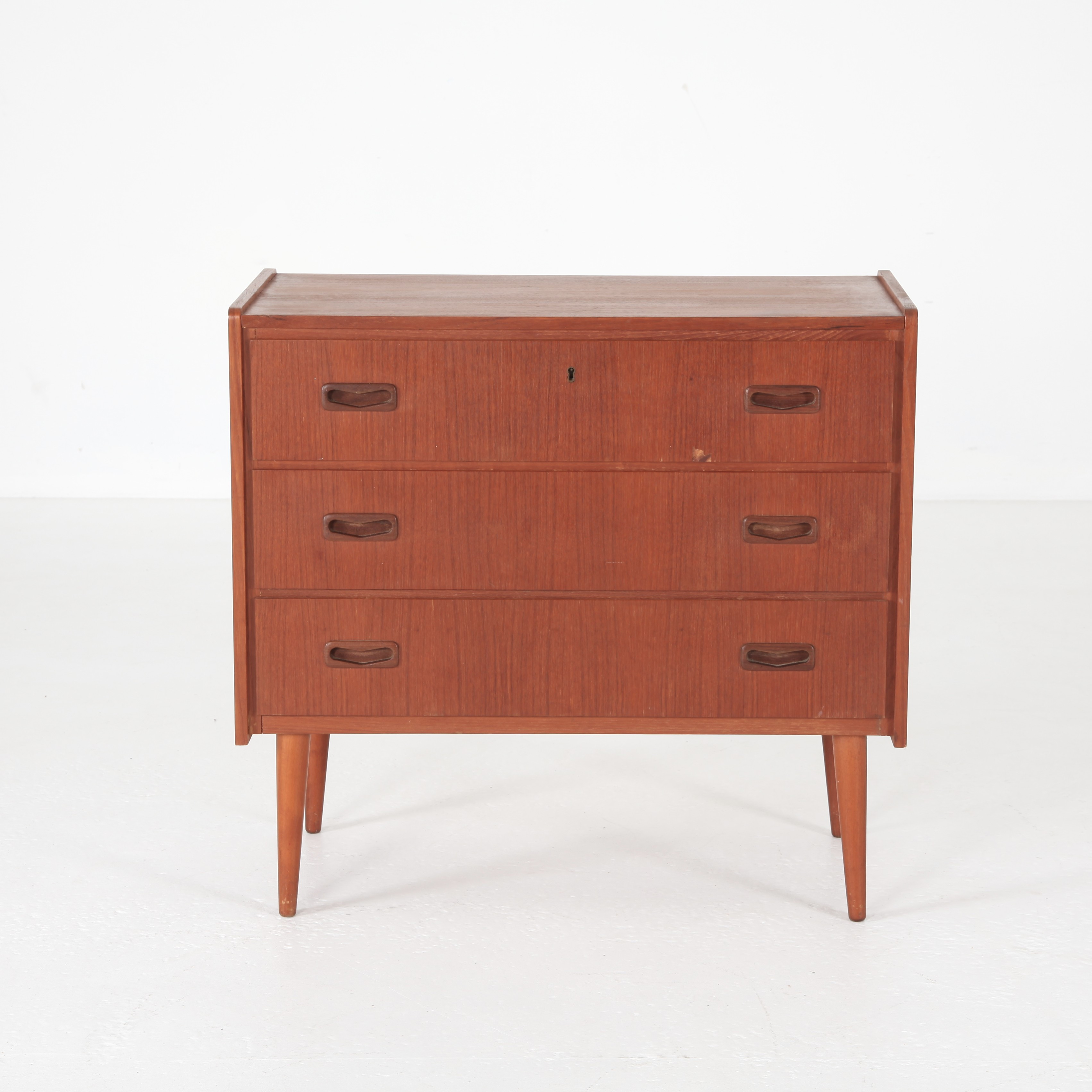 BYRÅ, teak, 1950/60-tal.