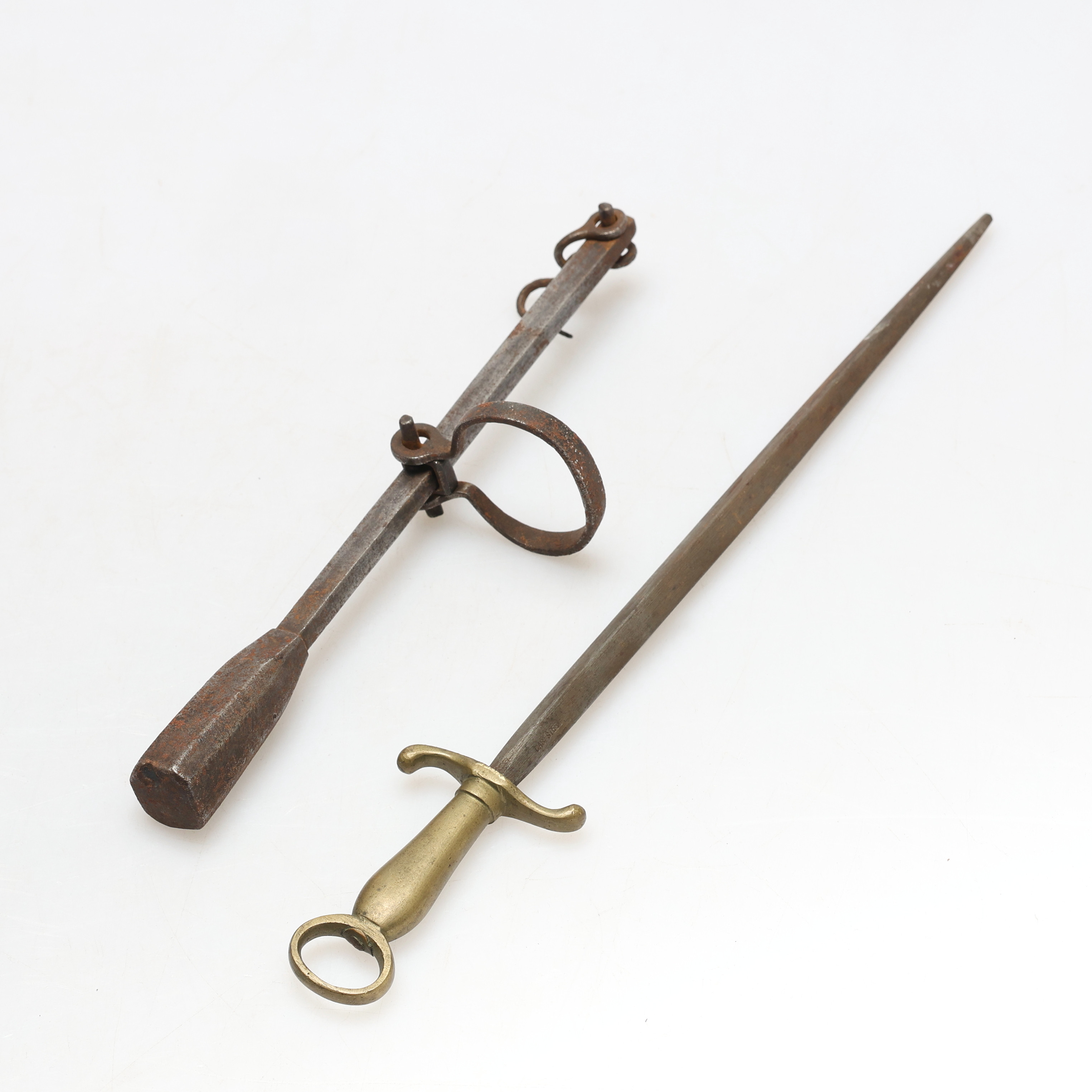 KNIVSLIP SAMT BESSMAN, järn, 1800/1900-tal.
