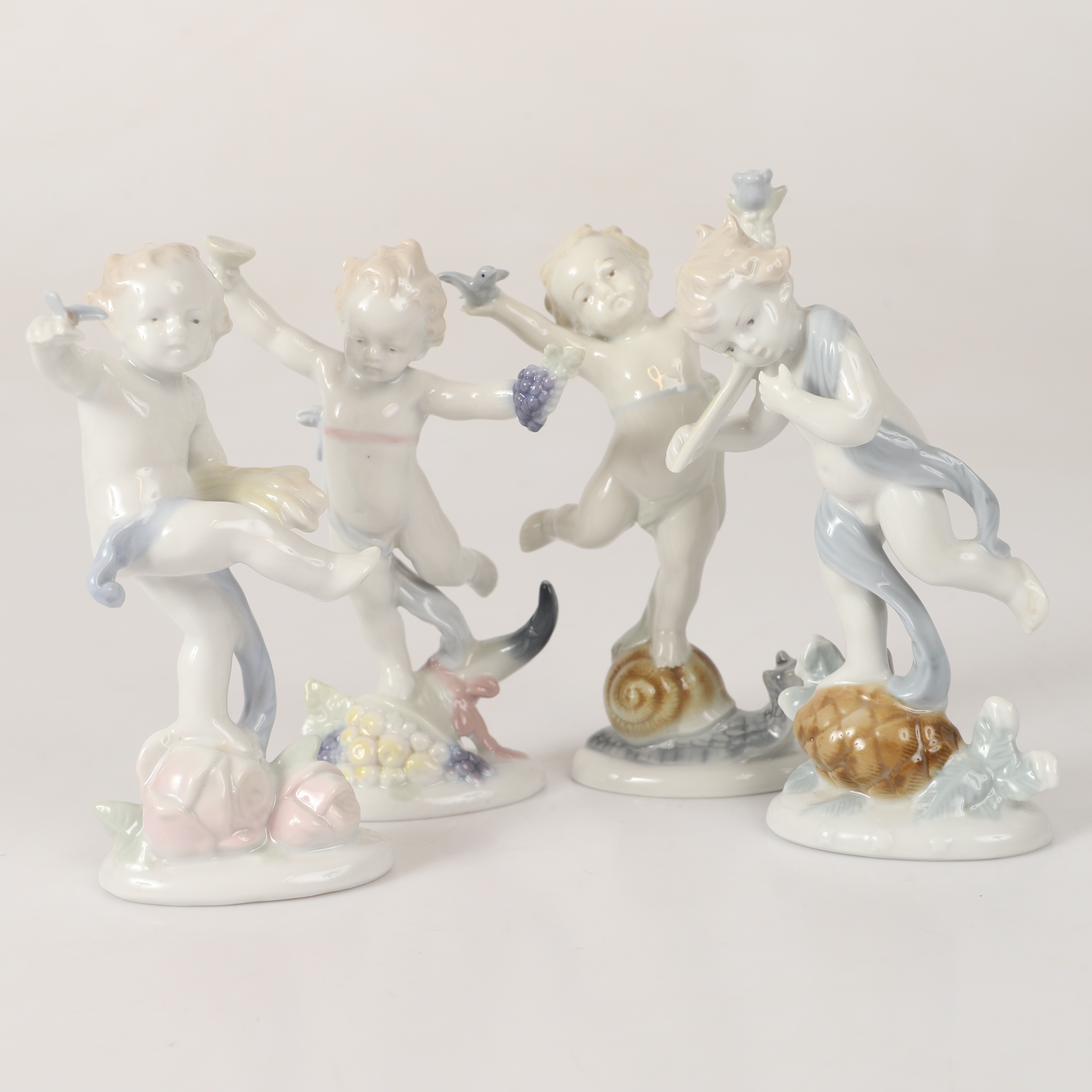 FIGURINER , 4 stycken, "Årstiderna", porslin, Metzler & Ortloff, Thüringen.