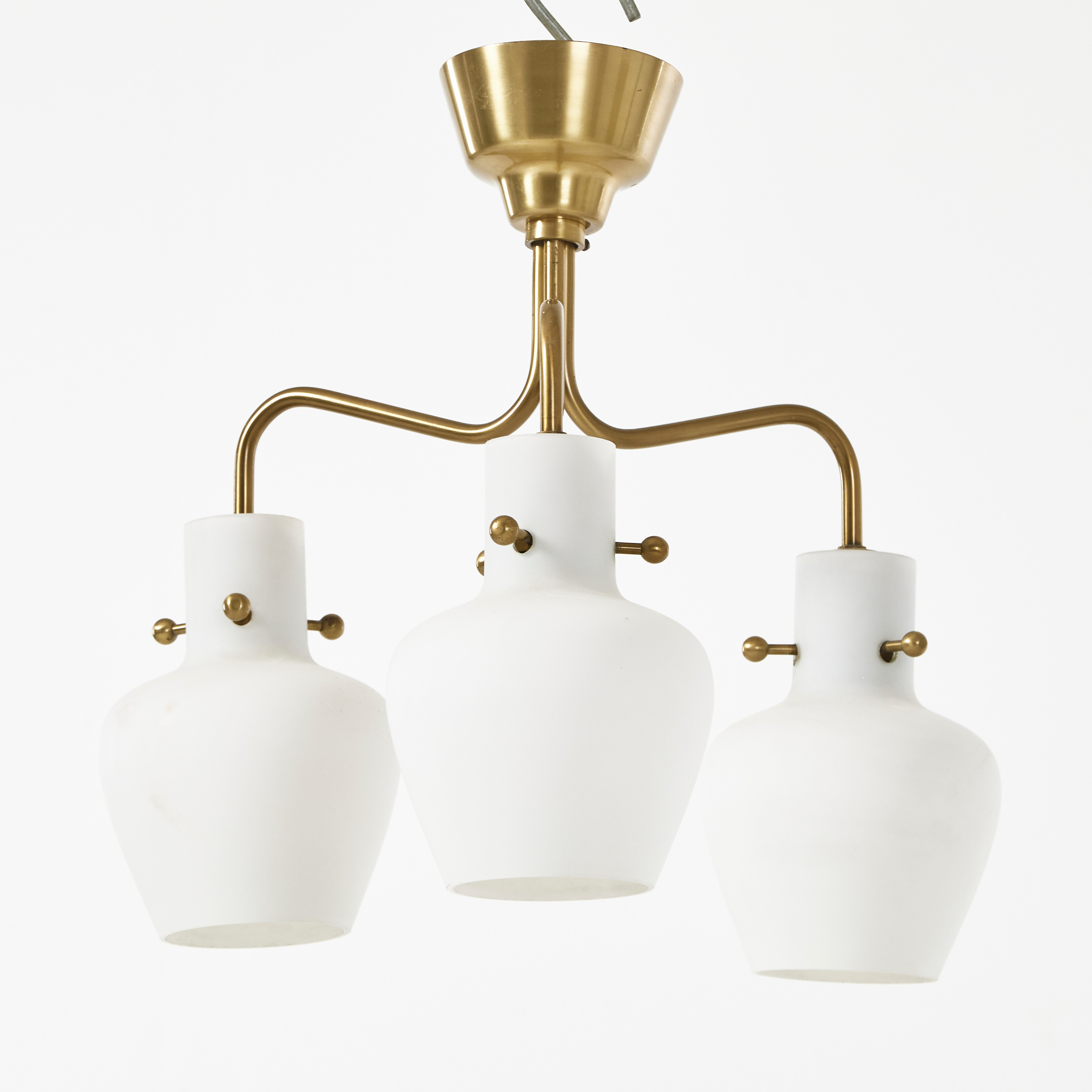 HANS BERGSTRÖM. Taklampa, Ateljé Lyktan, 3 ljuspunkter, glaskupor med opakt glas, 1900-talets andra hälft.