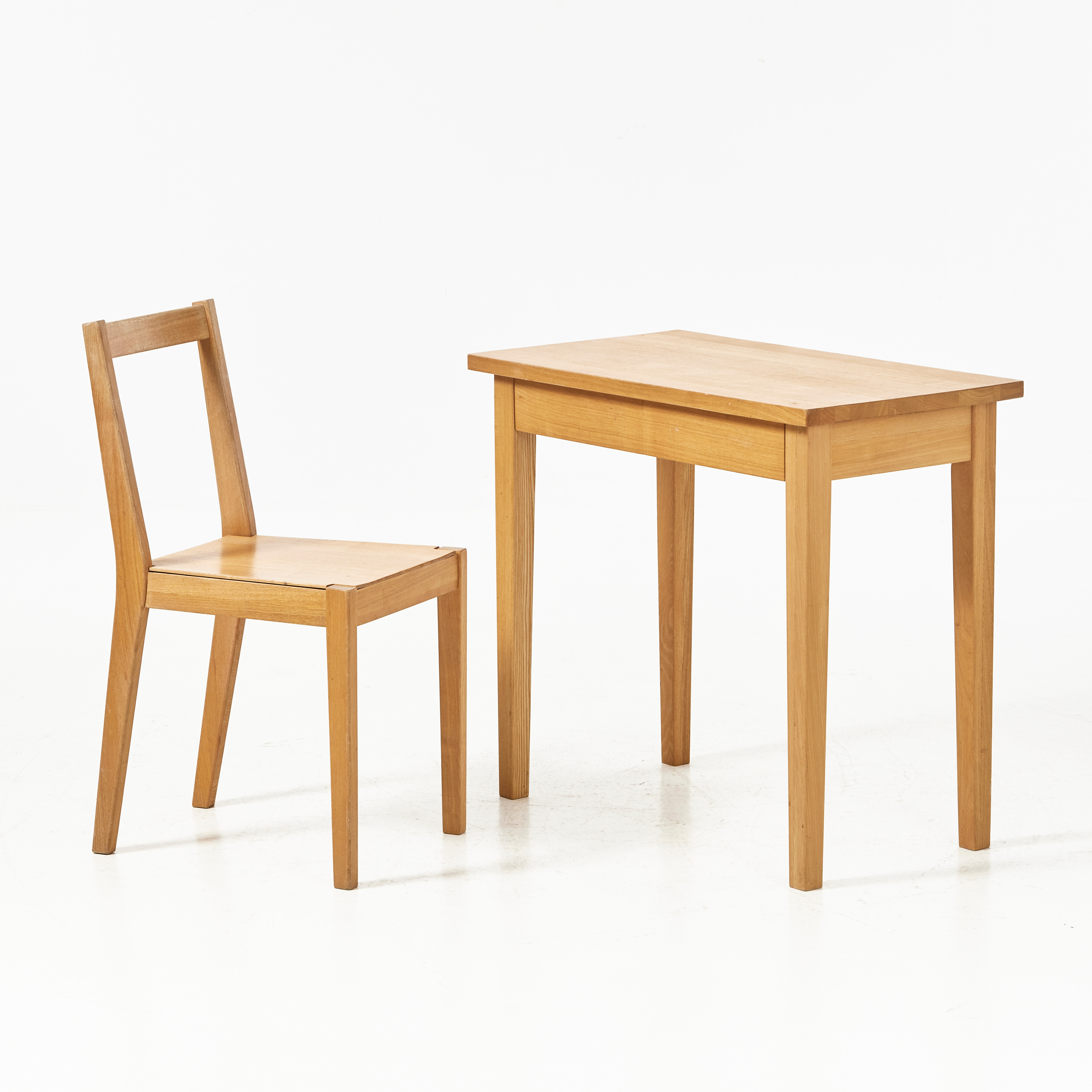 BORD och STOL, Muji, samtida.
