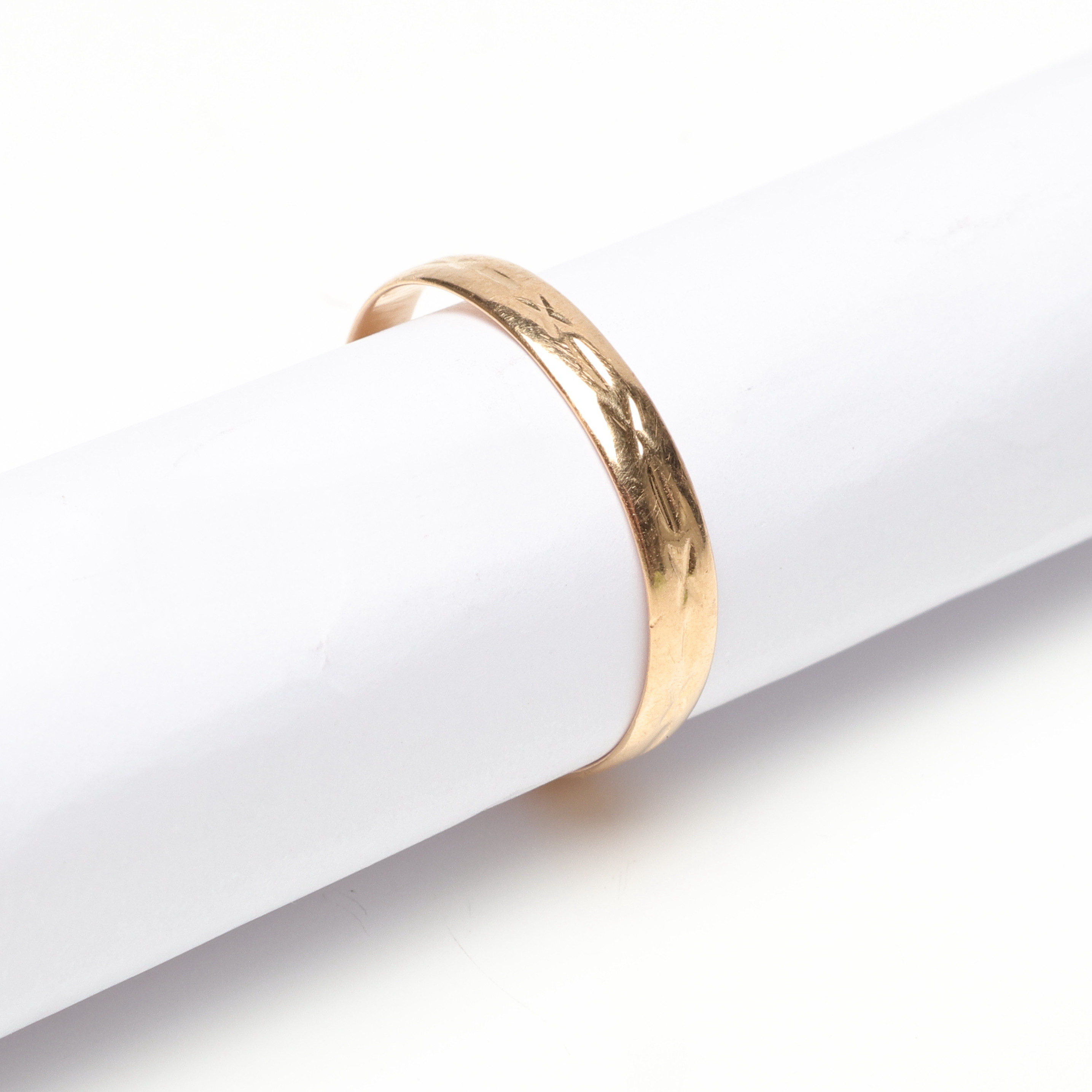 MÖNSTRAD RING, guld, 18k, ca 1,8 gram.