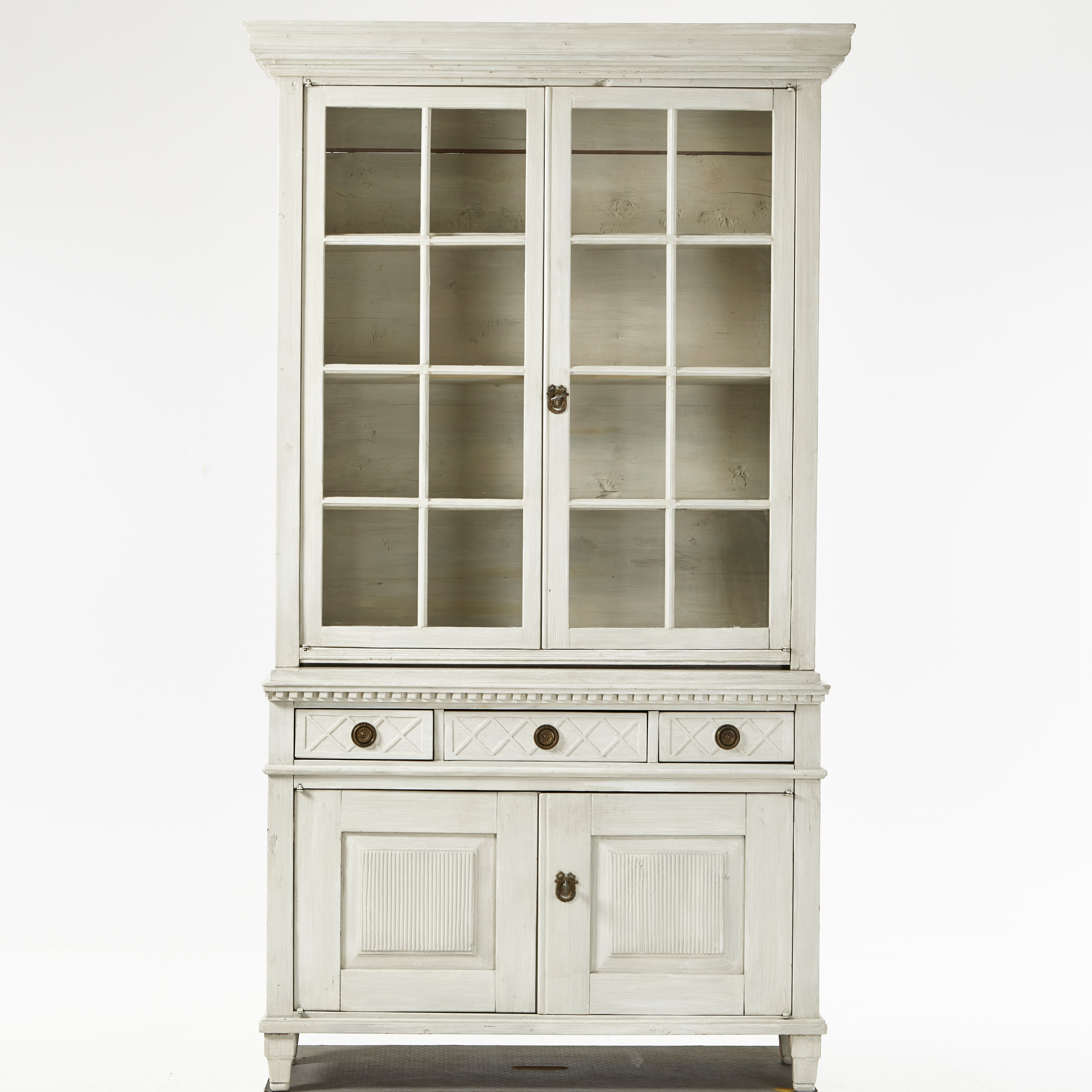 VITRINSKÅP, gustaviansk stil, 1800-tal, provinsarbete.