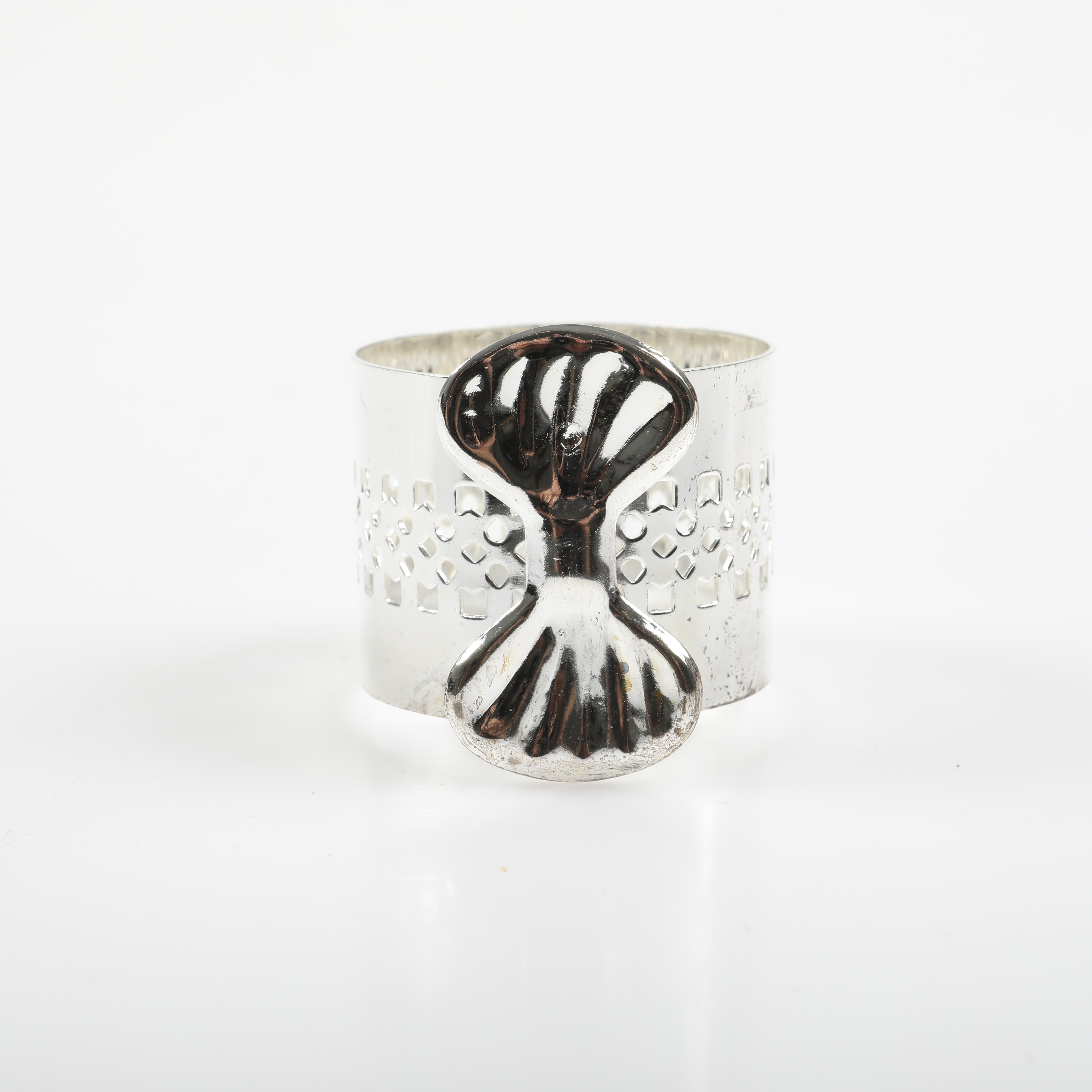 SERVETTRINGAR, 6 stycken, nysilver, Highland Silverplate, 2000-tal.