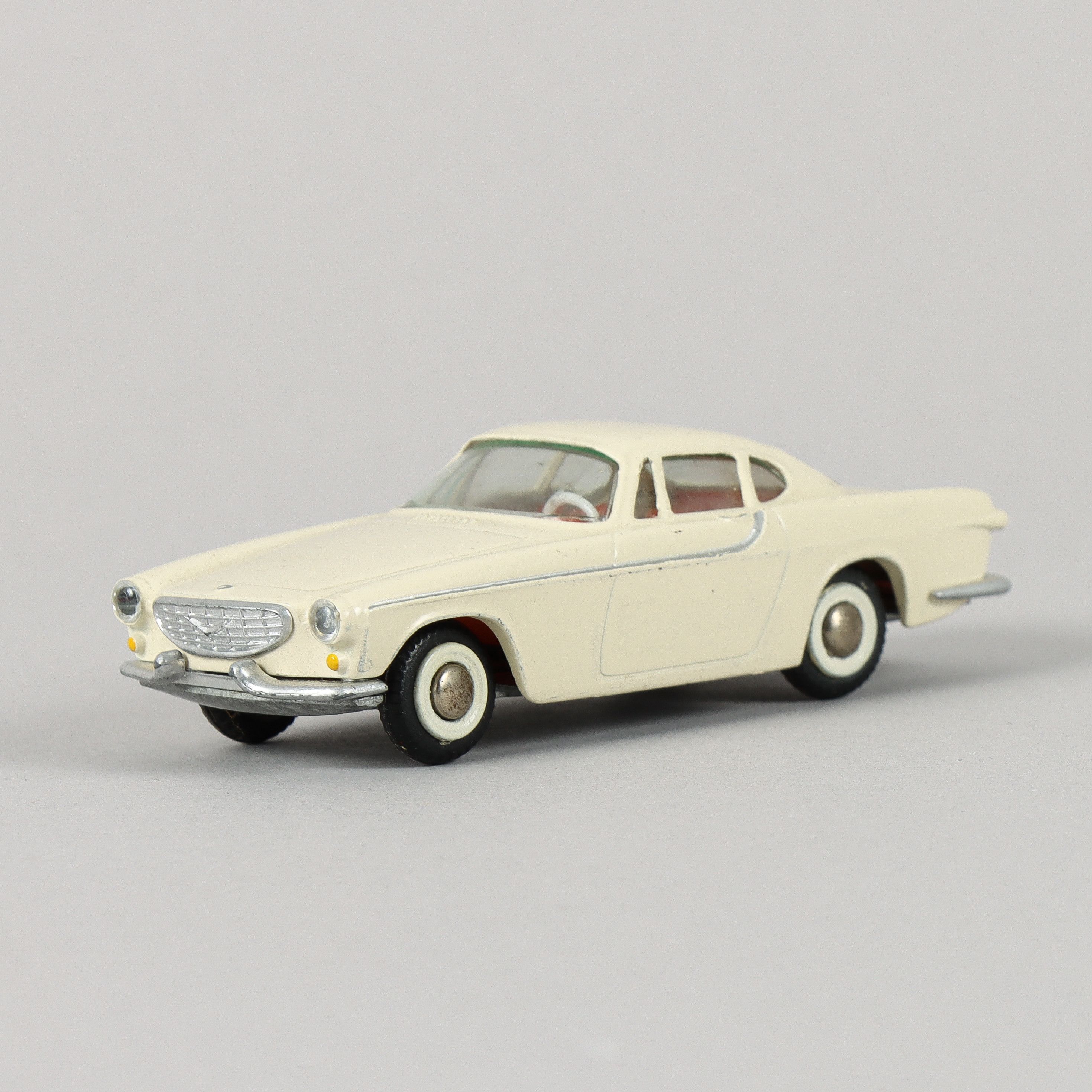 LEKSAKSBIL Tekno Volvo P1800.