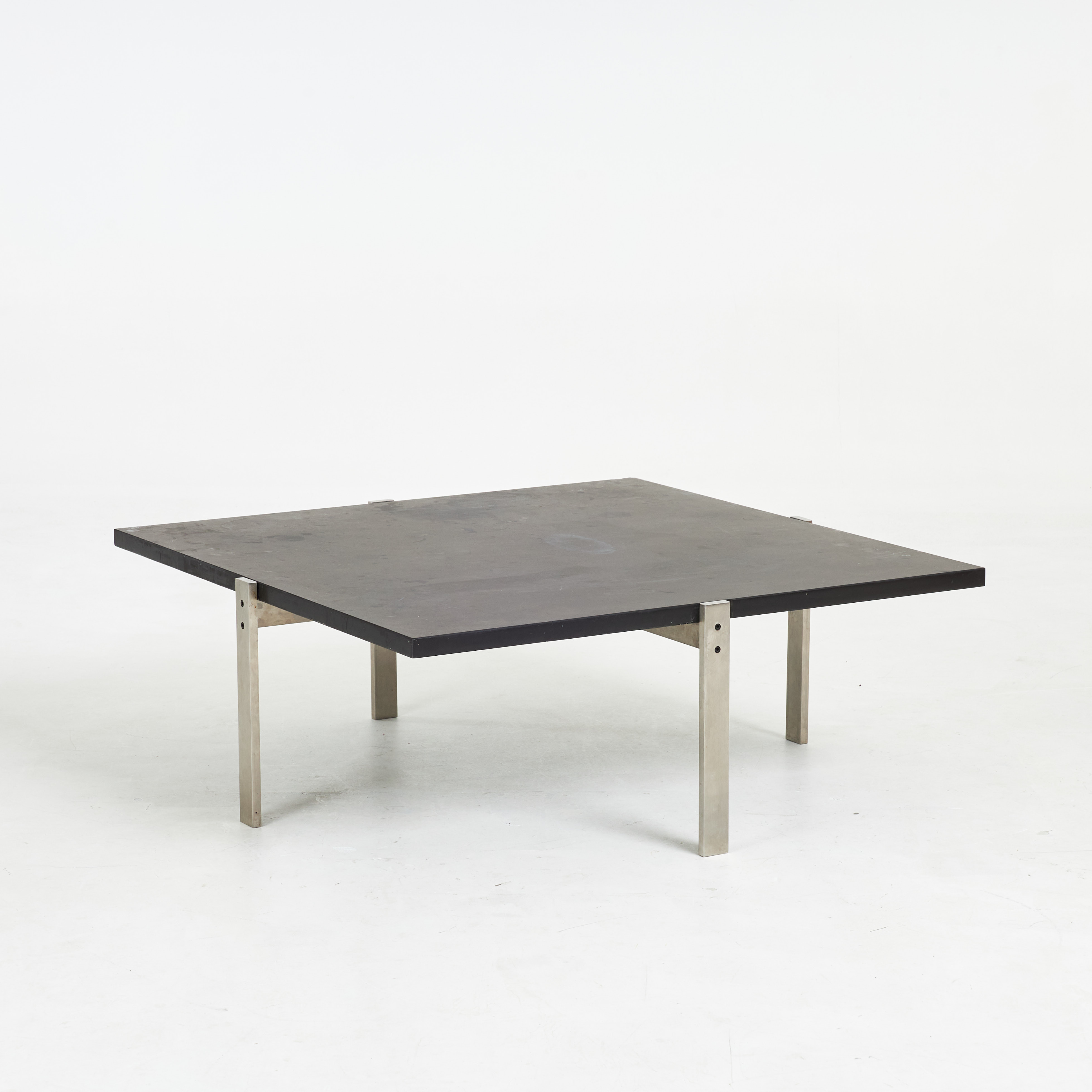 POUL KJÆRHOLM. Soffbord. modell PK 65, Poul Kjaerholm Design, Danmark, borstad benställning i stål, skiva skiffer, märkt.