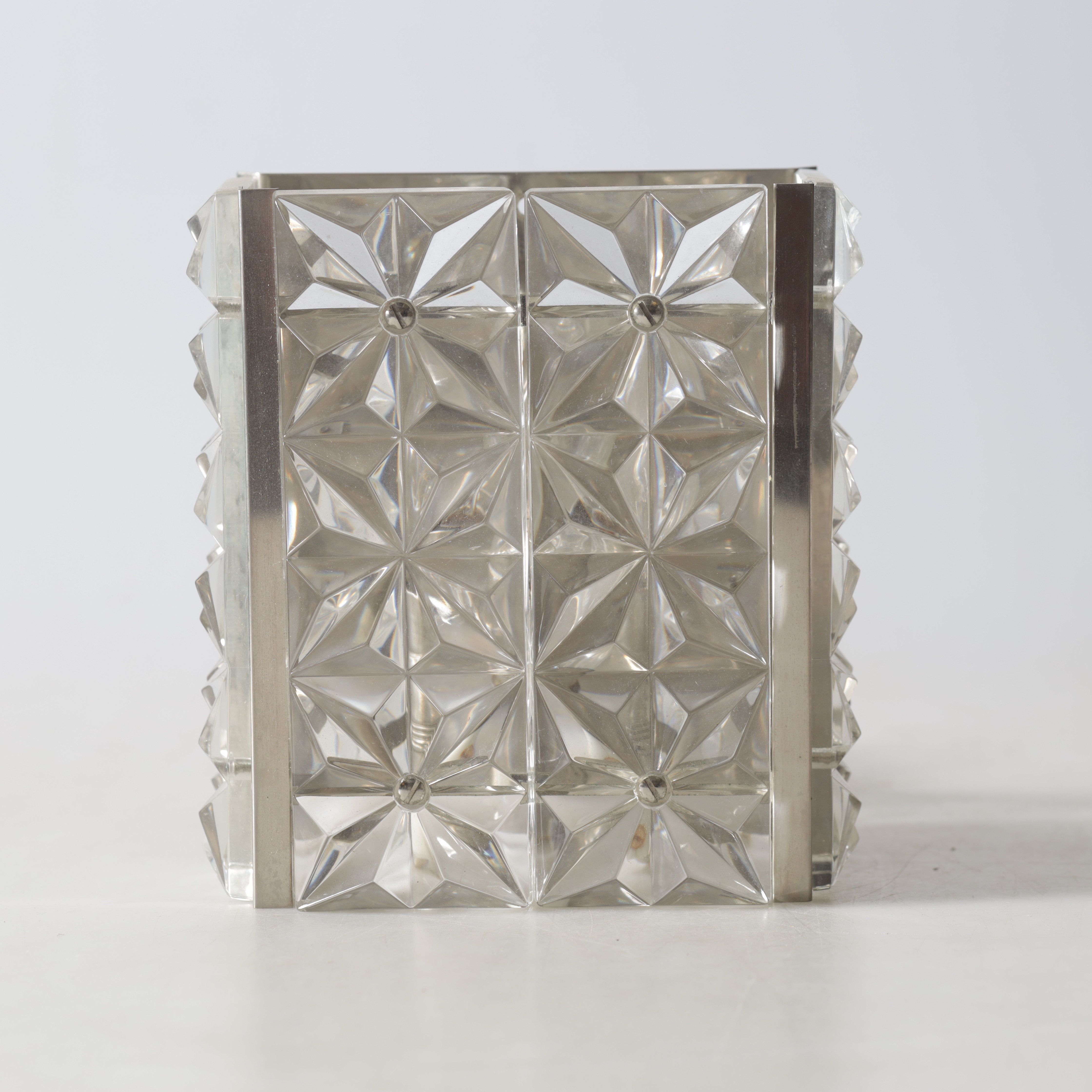 VÄGGLAMPA, glas och metall, 1900-tal.
