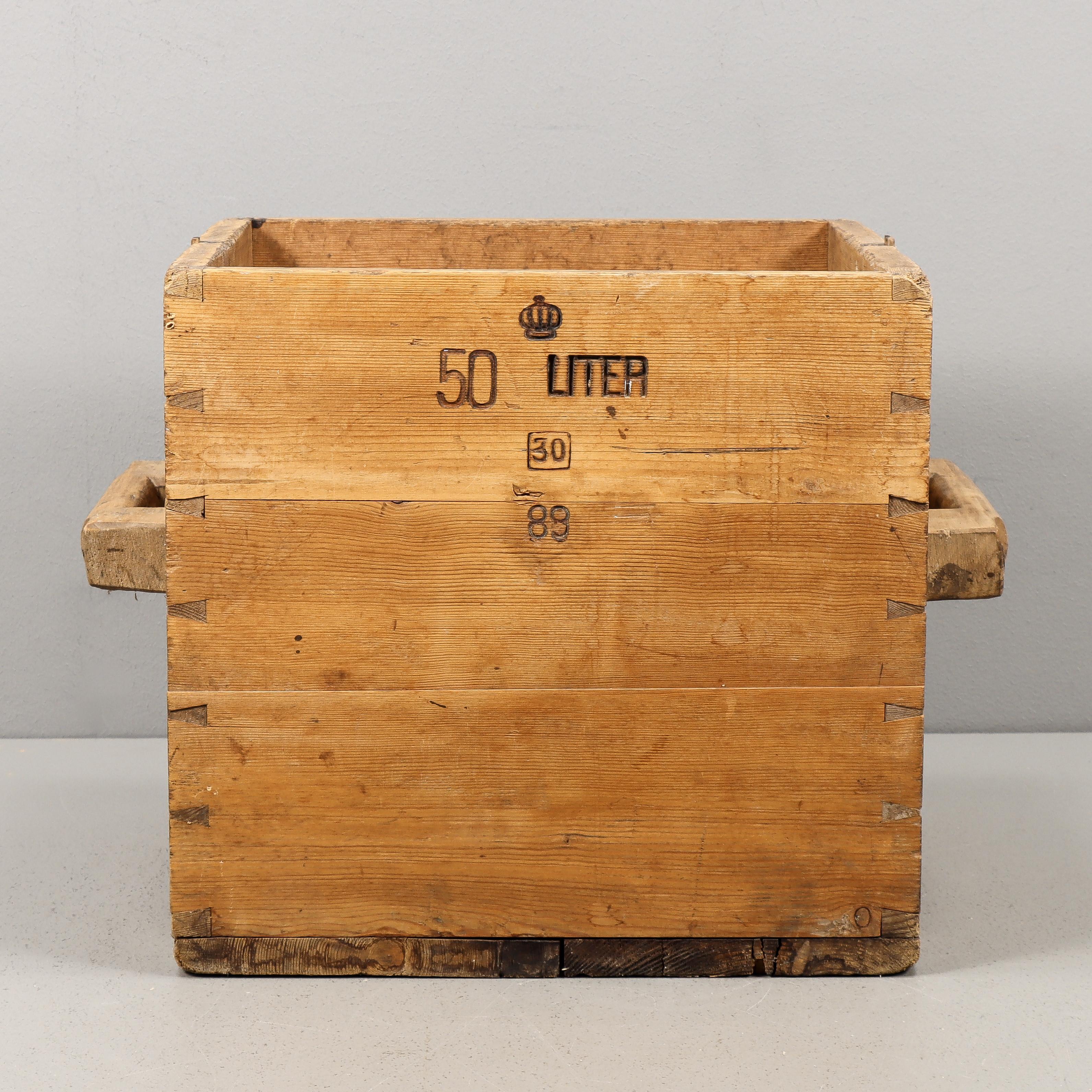 MÅTT trä, 50 liter, 1800-tal.