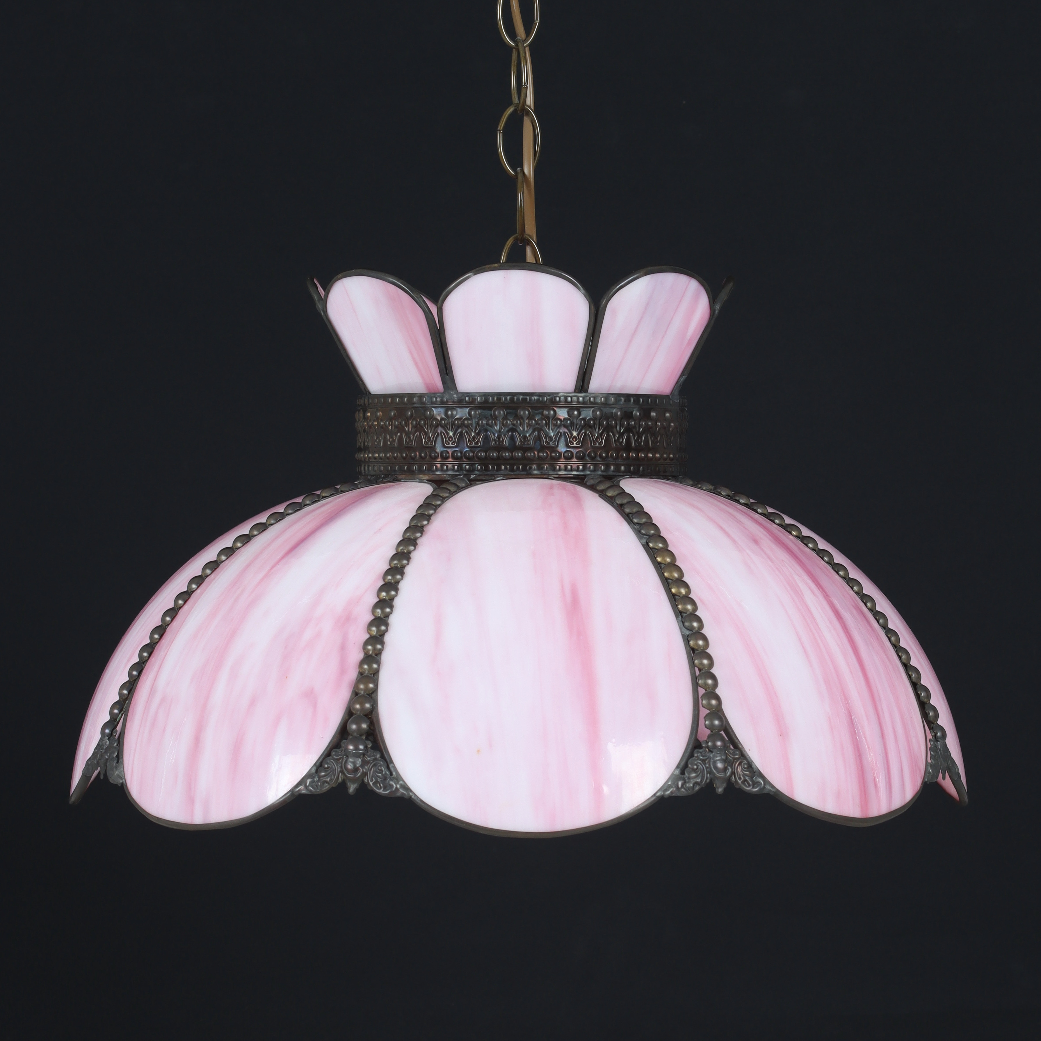 TAKLAMPA, Tiffany-stil. 1900-tal.