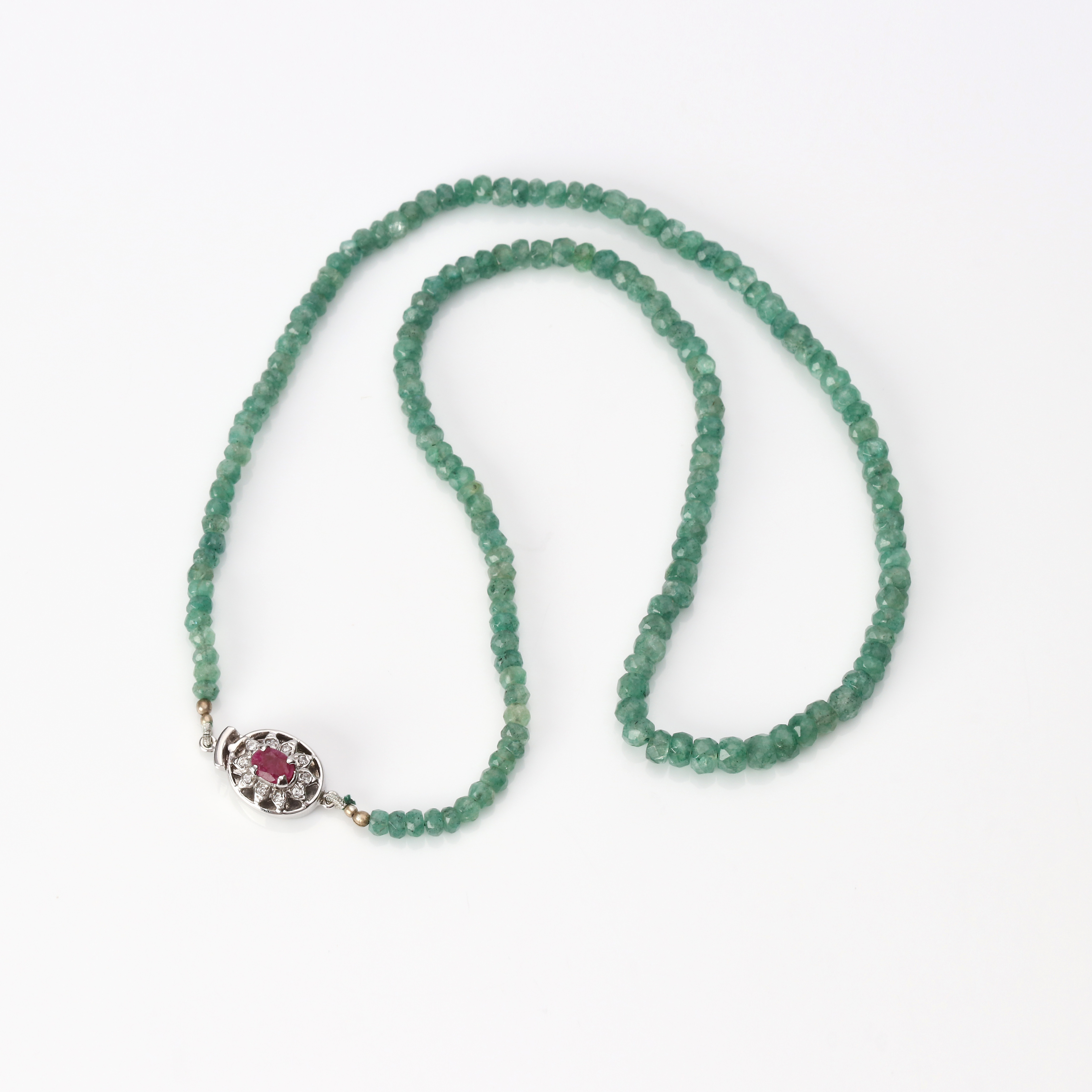 SMARAGDHALSBAND ca 45 cm.