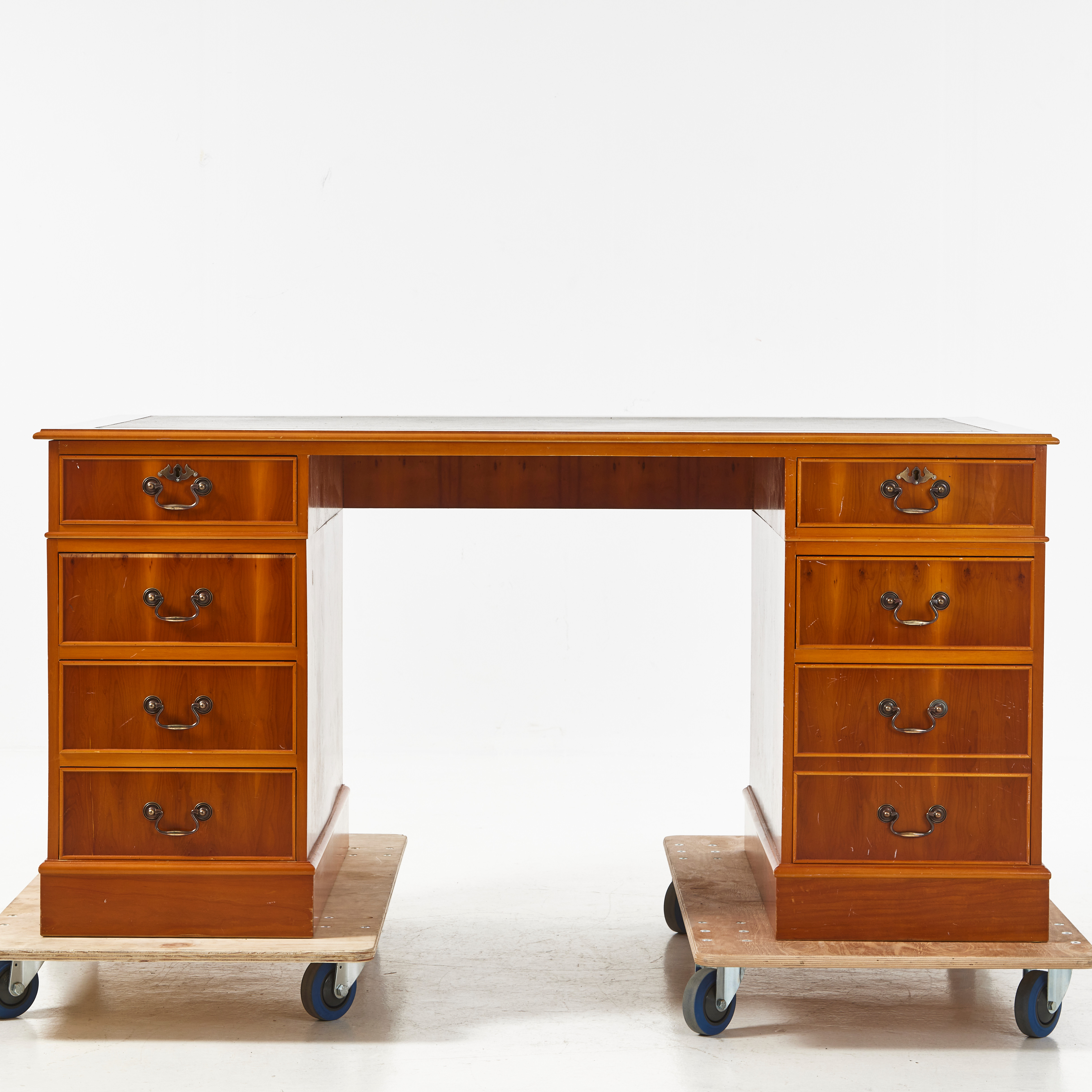 SKRIVBORD, engelsk stil, 1900-talets slut.