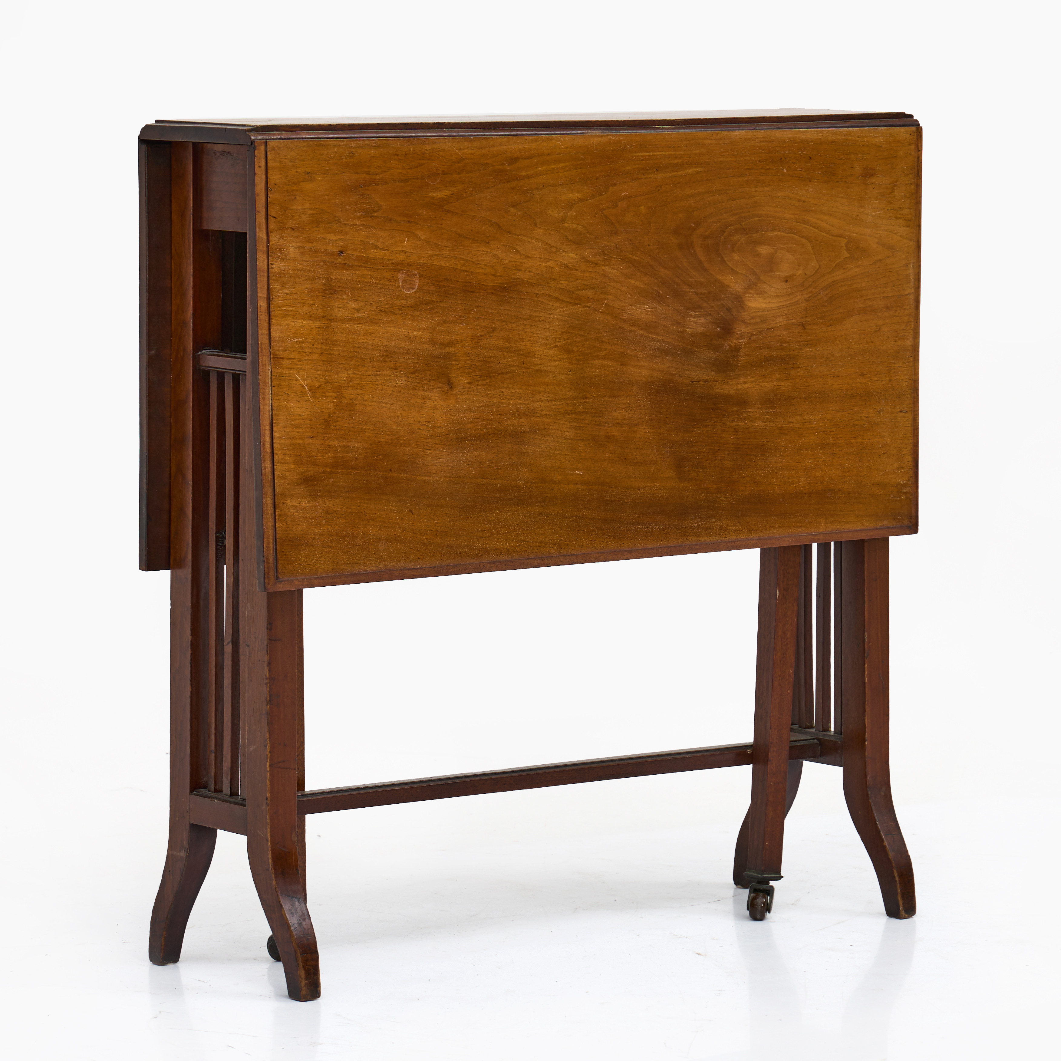 KLAFFBORD, troligen England, 1900-talets första hälft.