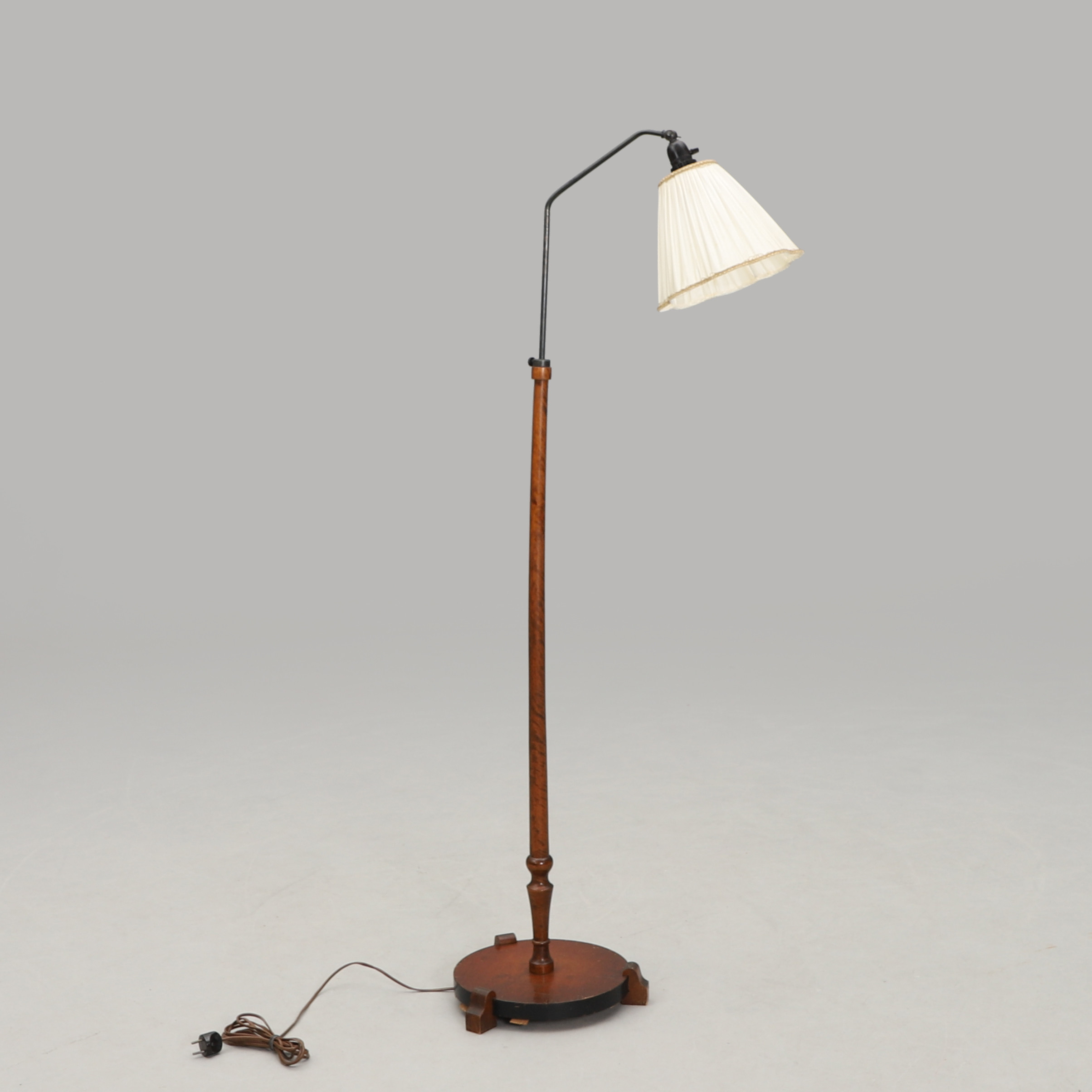 GOLVLAMPA, 1930/40-tal.