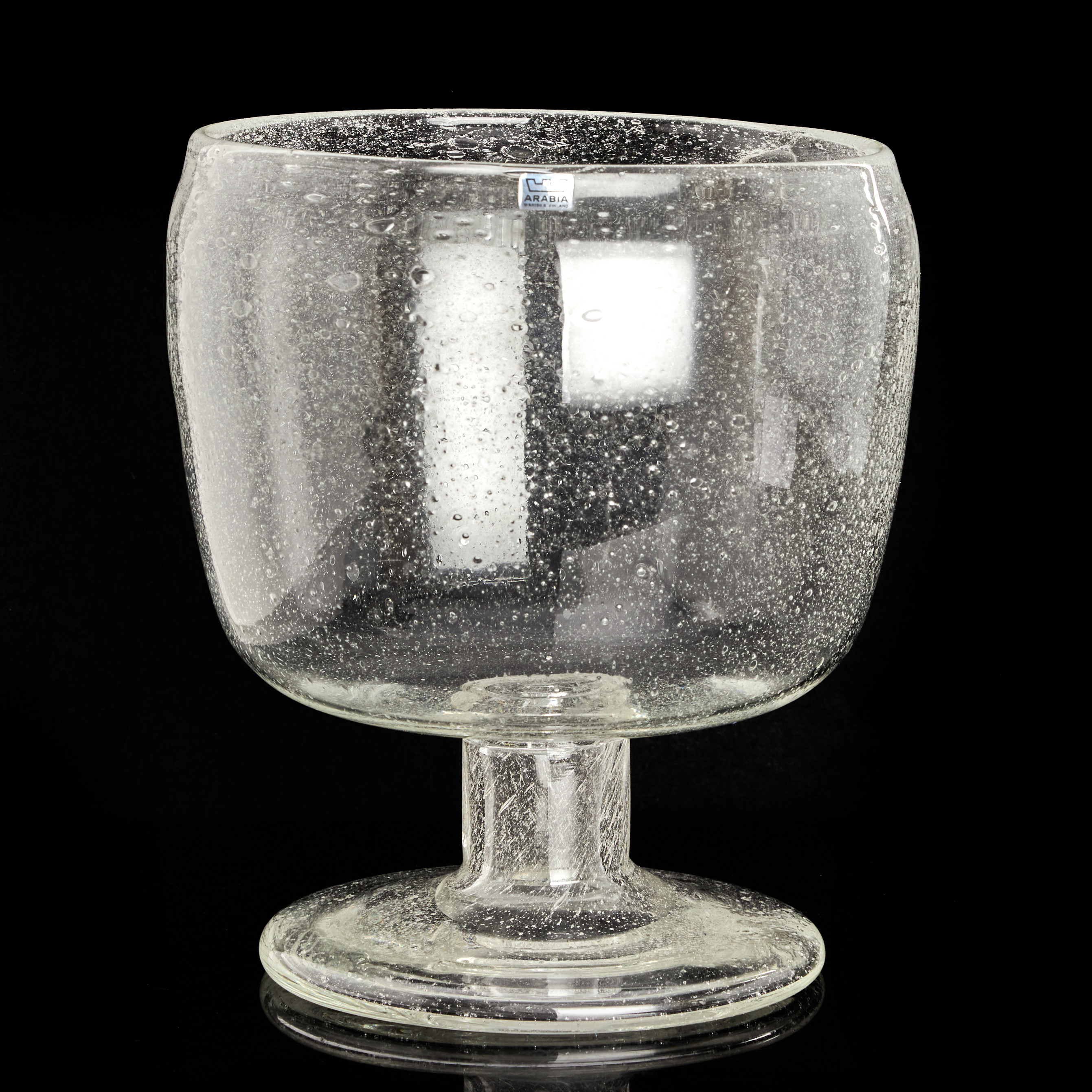 KAJ FRANCK (1911–1989). Skål på fot, "Sargasso", Iittala, Finland. Etikettmärkt.