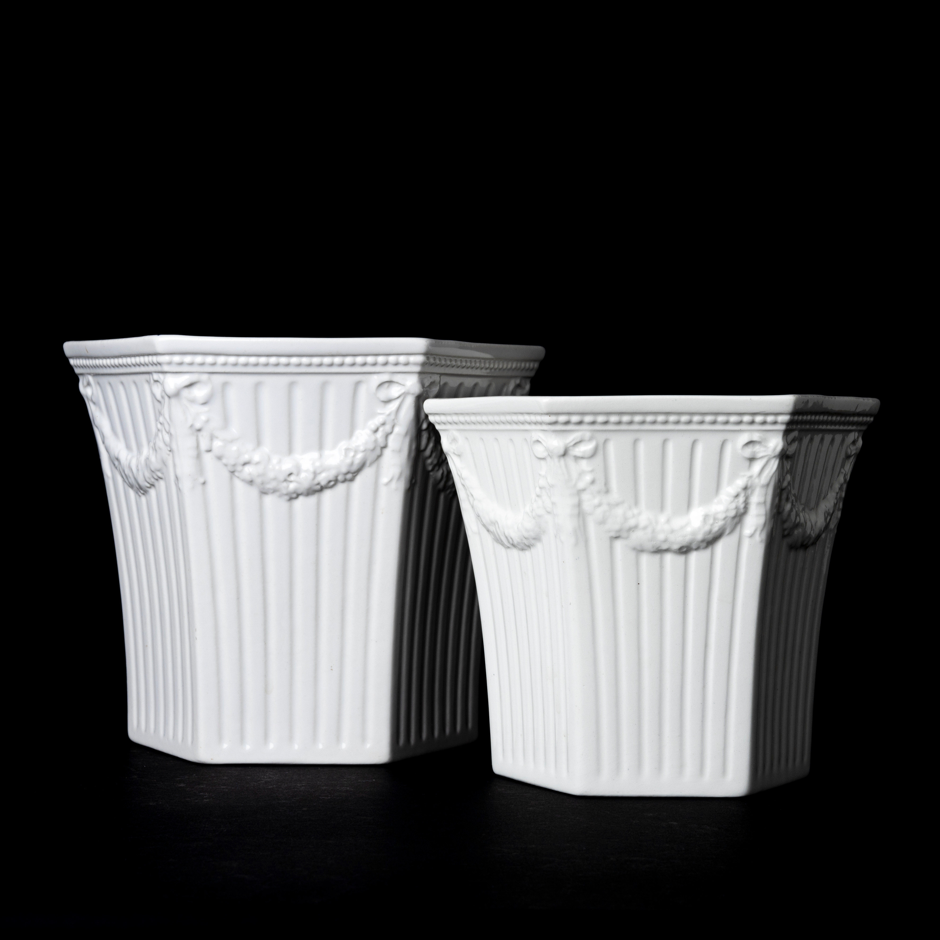YTTERFODER, 2 st "Empire", Gustavsberg.