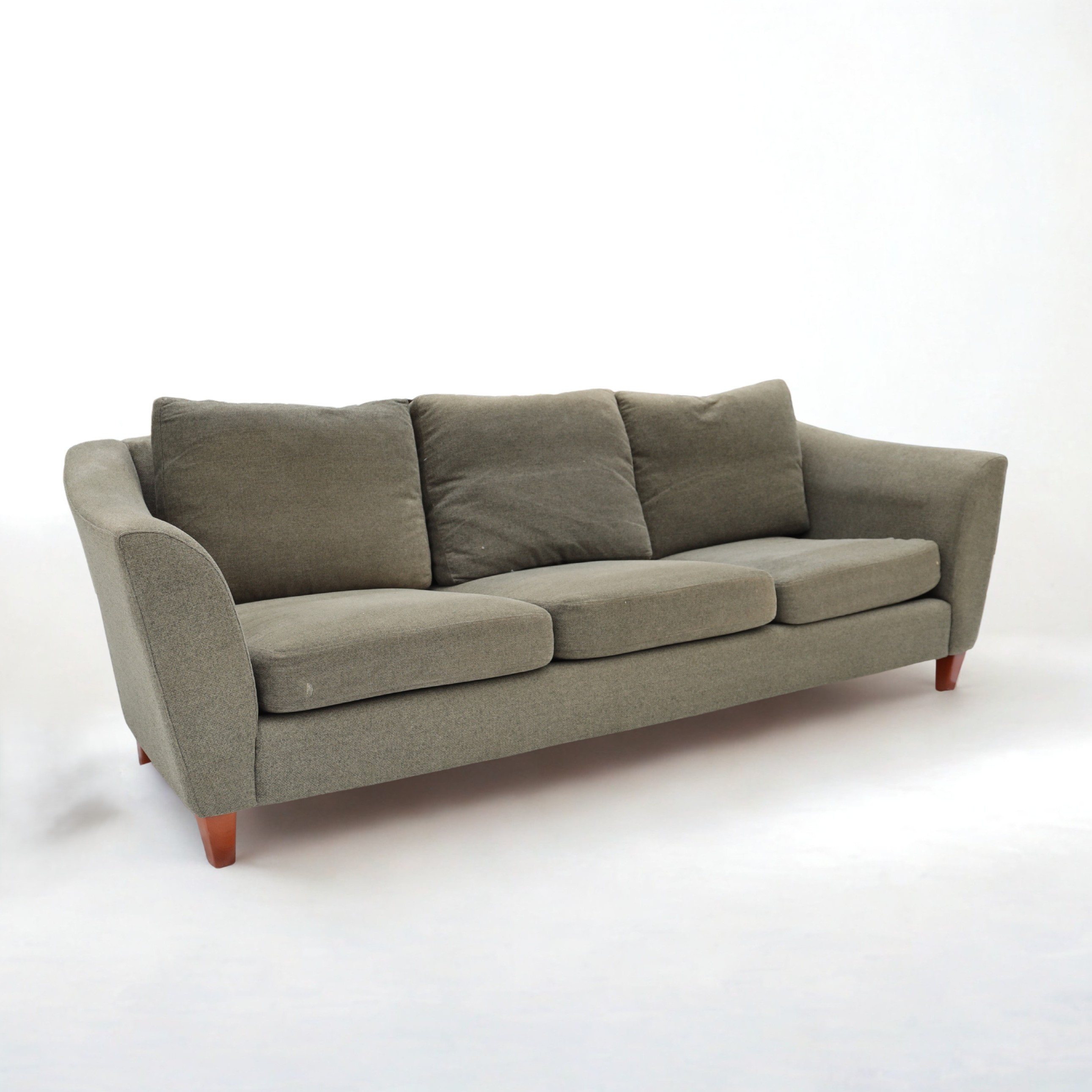 SOFFA, Bröderna Andersson, 1900-2000-tal, textil klädsel, ben av betsad bok.