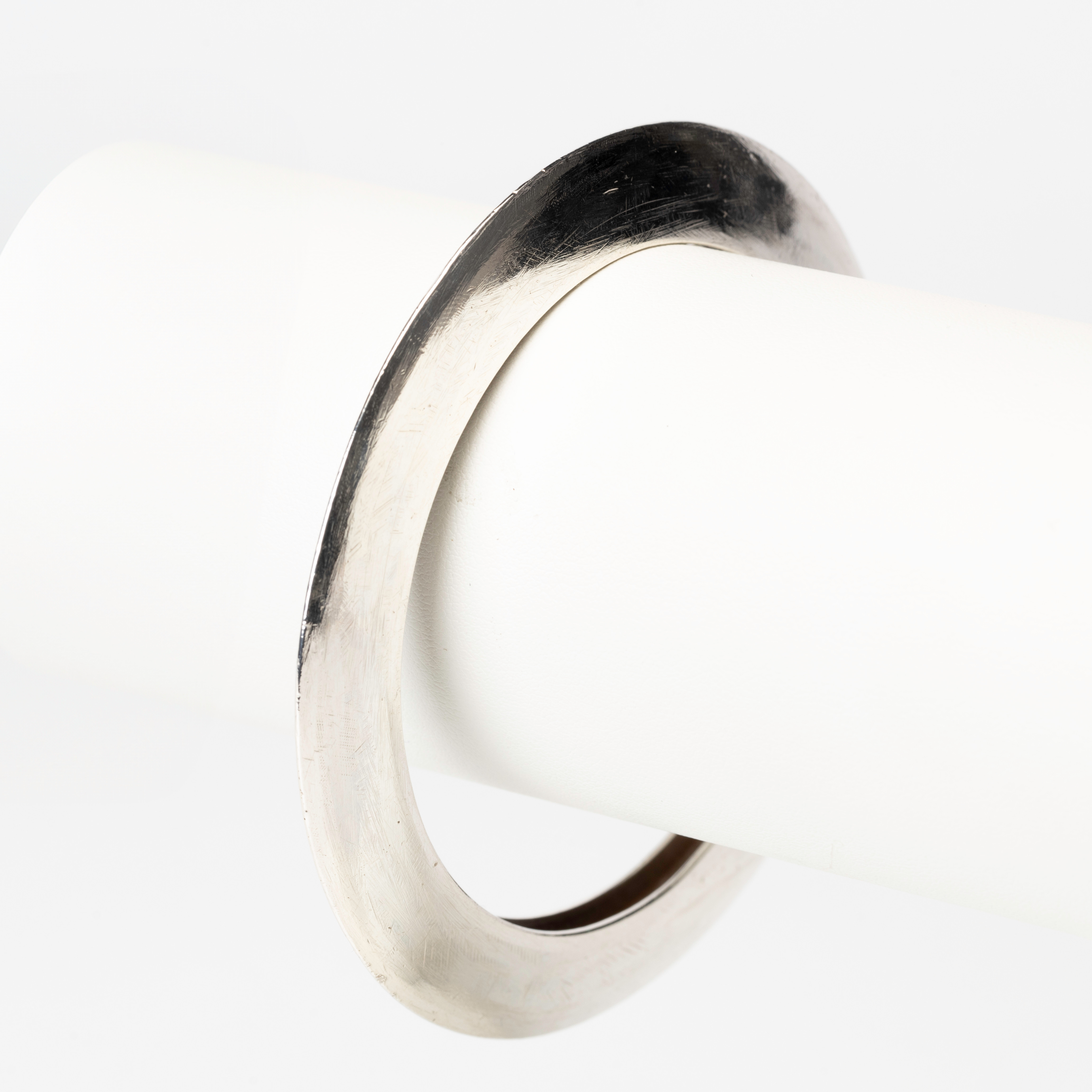 MALTE STRÖM. Armring, sterling silver, 1996.
