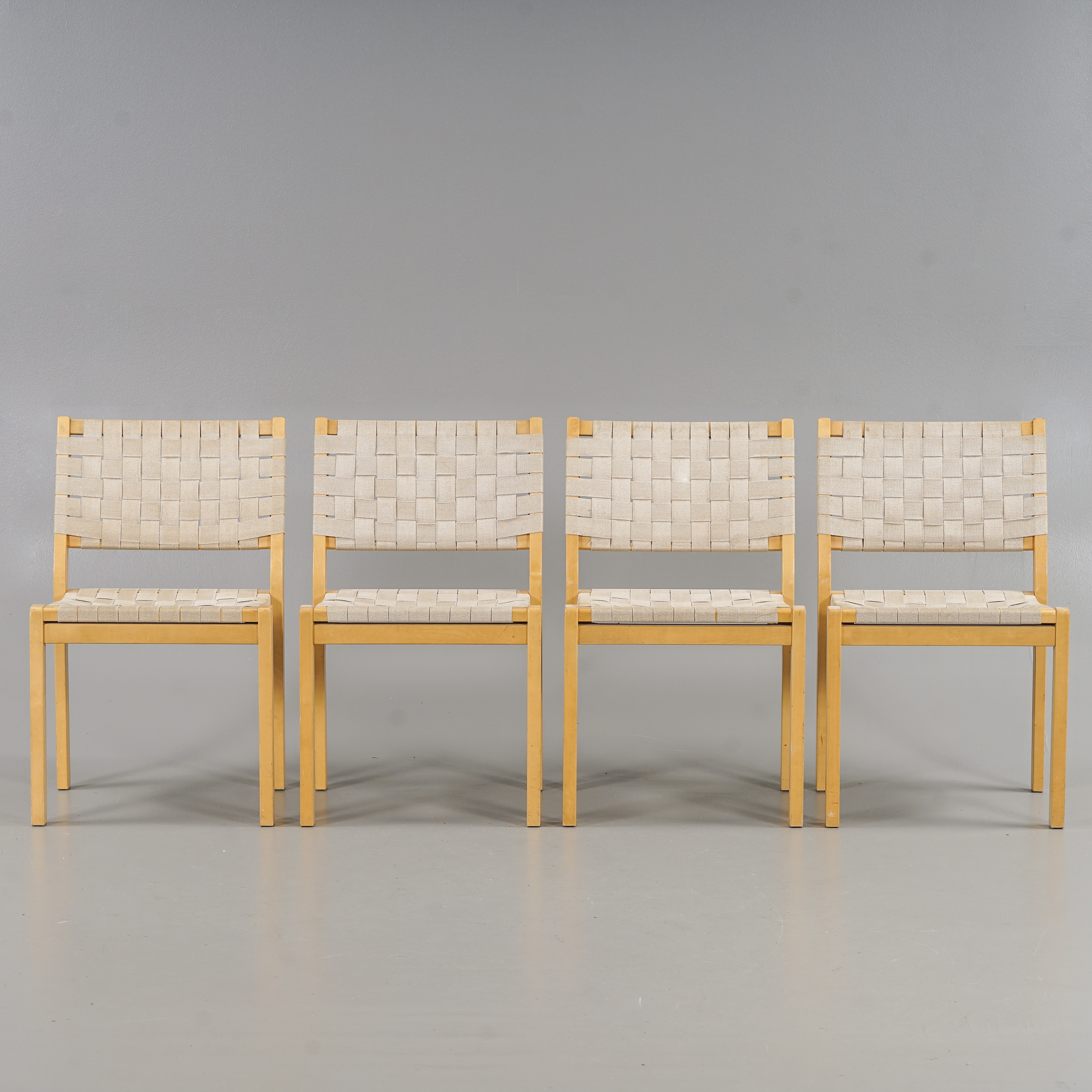 ALVAR AALTO. stolar, 4 st, "Modell 611", Artek, Finland.