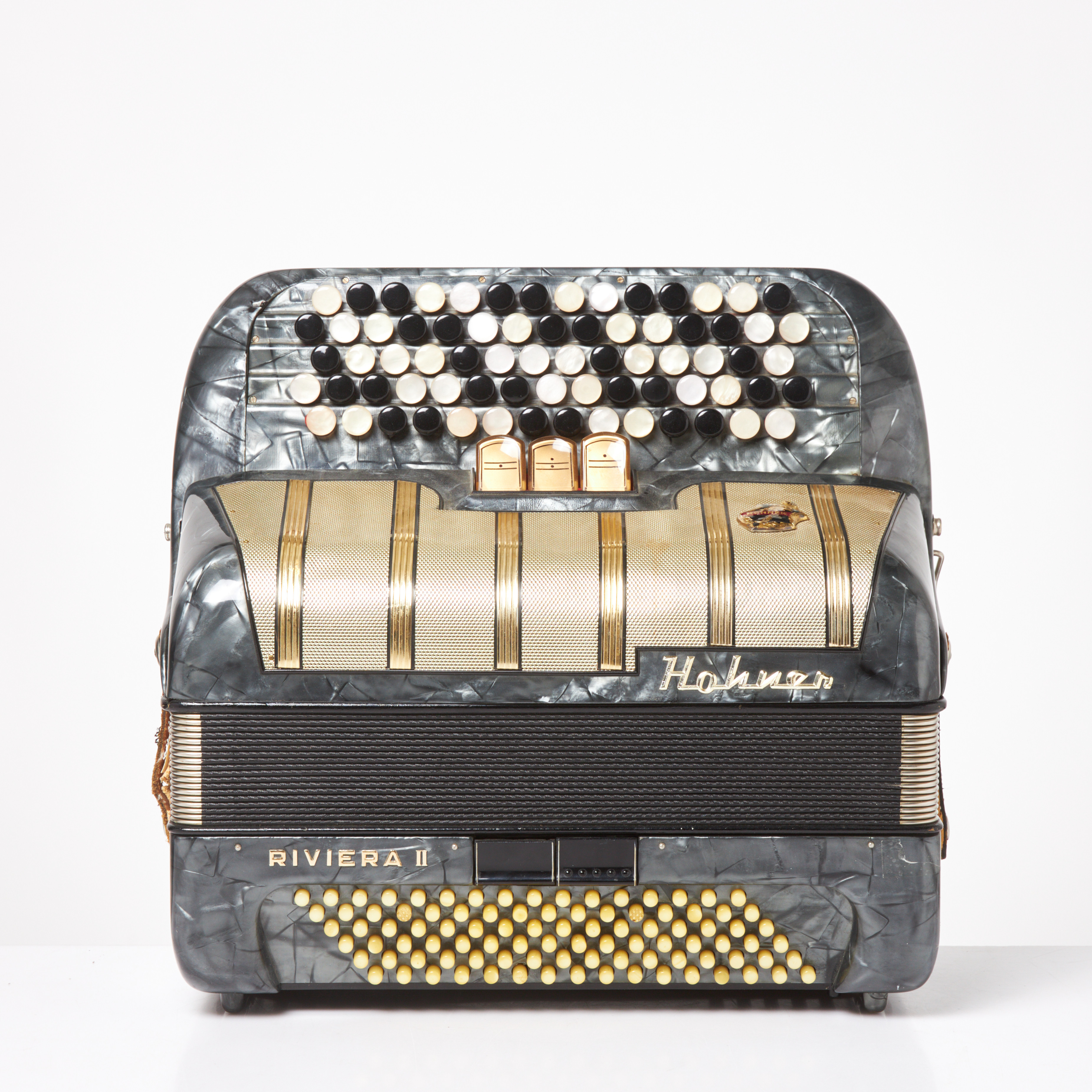 HOHNER. Dragspel, "Riviera II", 3/2, 96 baser.
