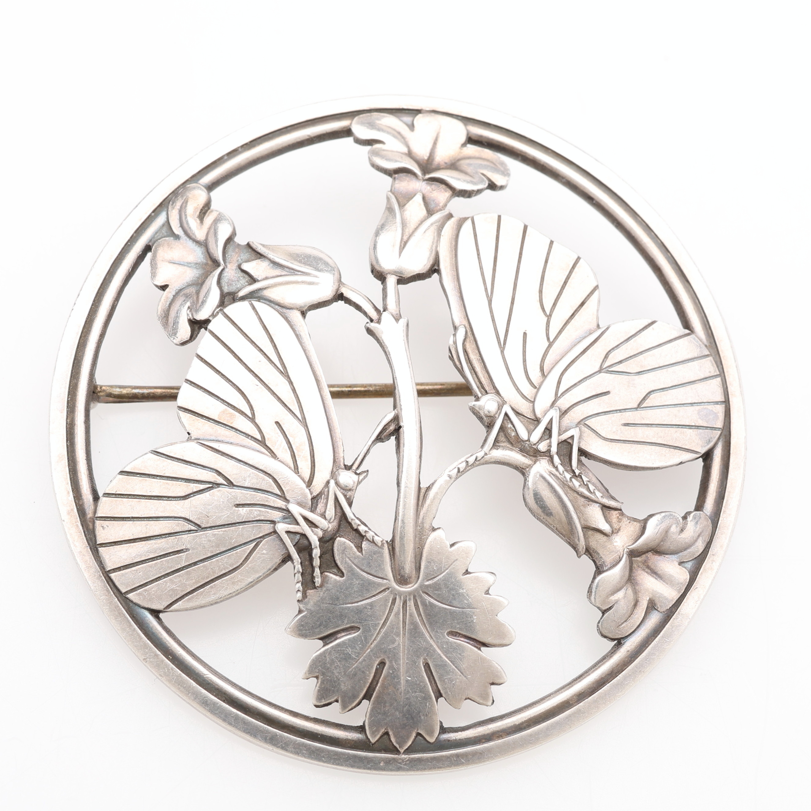 ARNO MALINOWSKI. BROSCH, STERLINGSILVER, MODELL NO. 283, GEORG JENSEN, DANMARK, 1900-TALETS MITT.