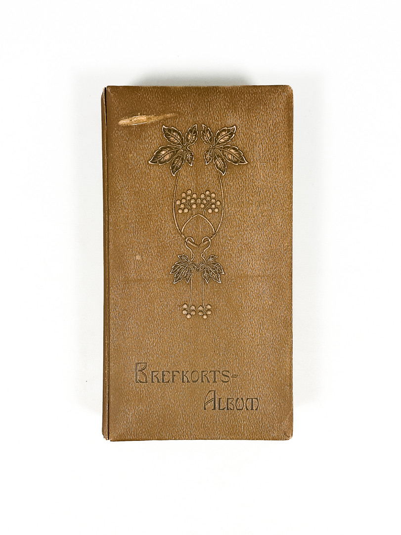 BREFKORTS-ALBUM, ca 300 kort, 1900-tal.