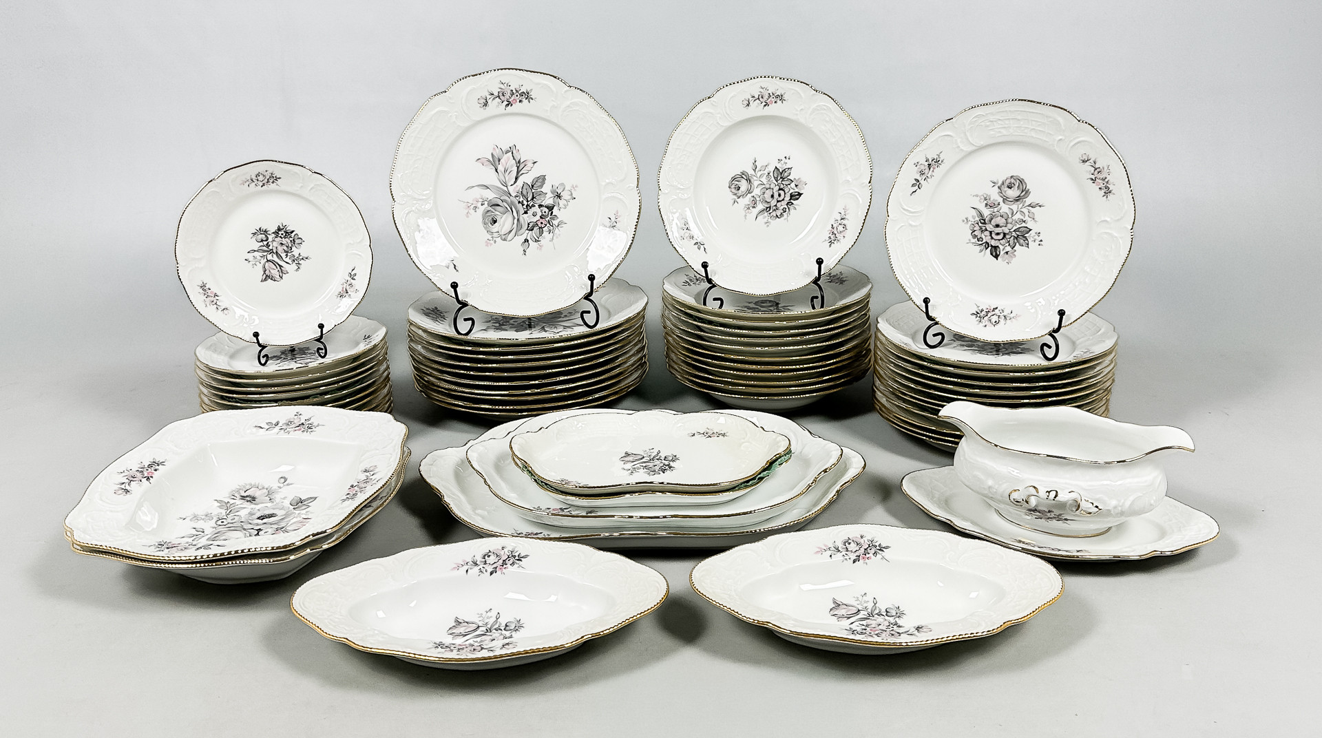 SERVISDELAR, 56 delar, porslin, "Sanssouci", Rosenthal.