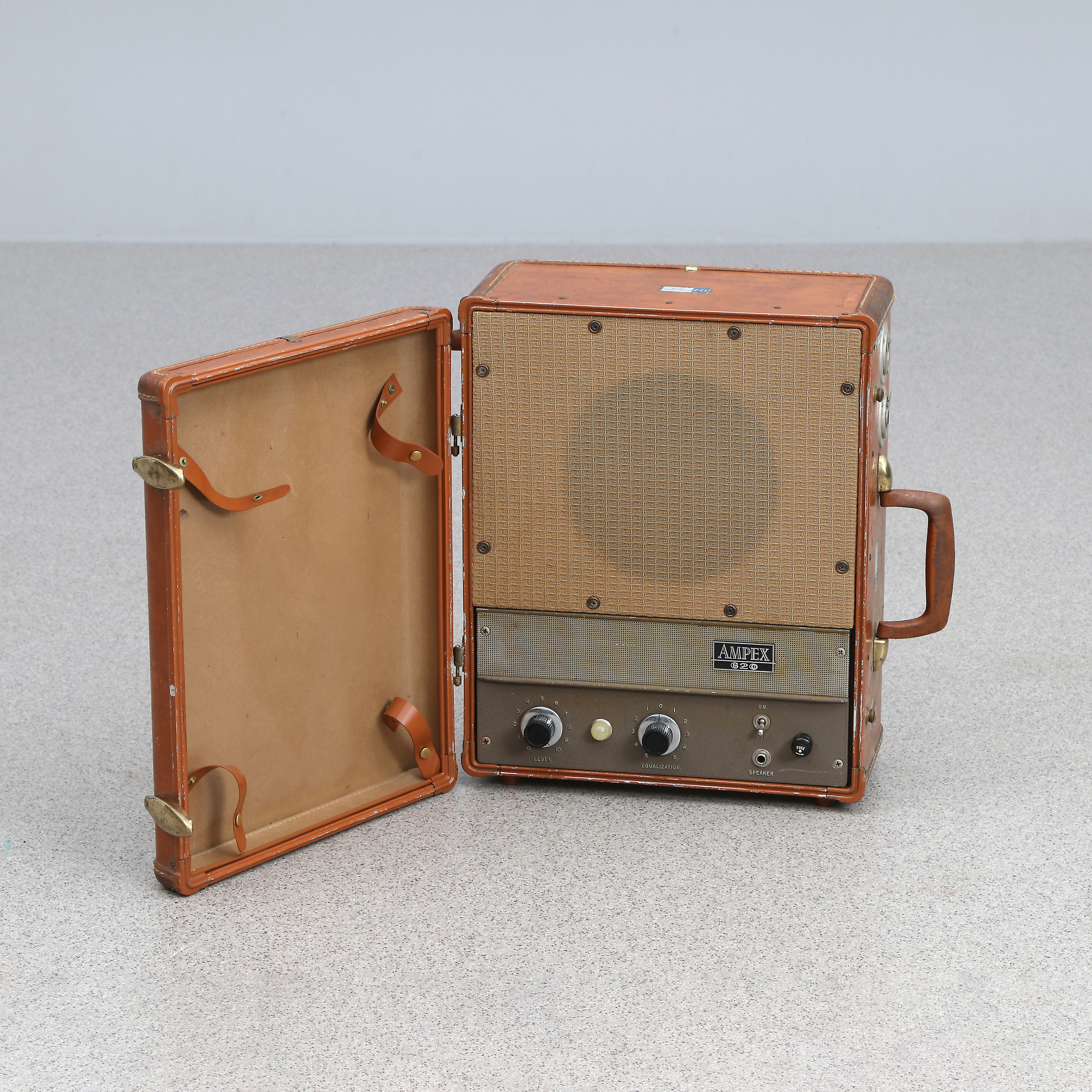 AMPEX 620, PORTABEL GITARRFÖRSTÄRKARE. 1950/60-tal.