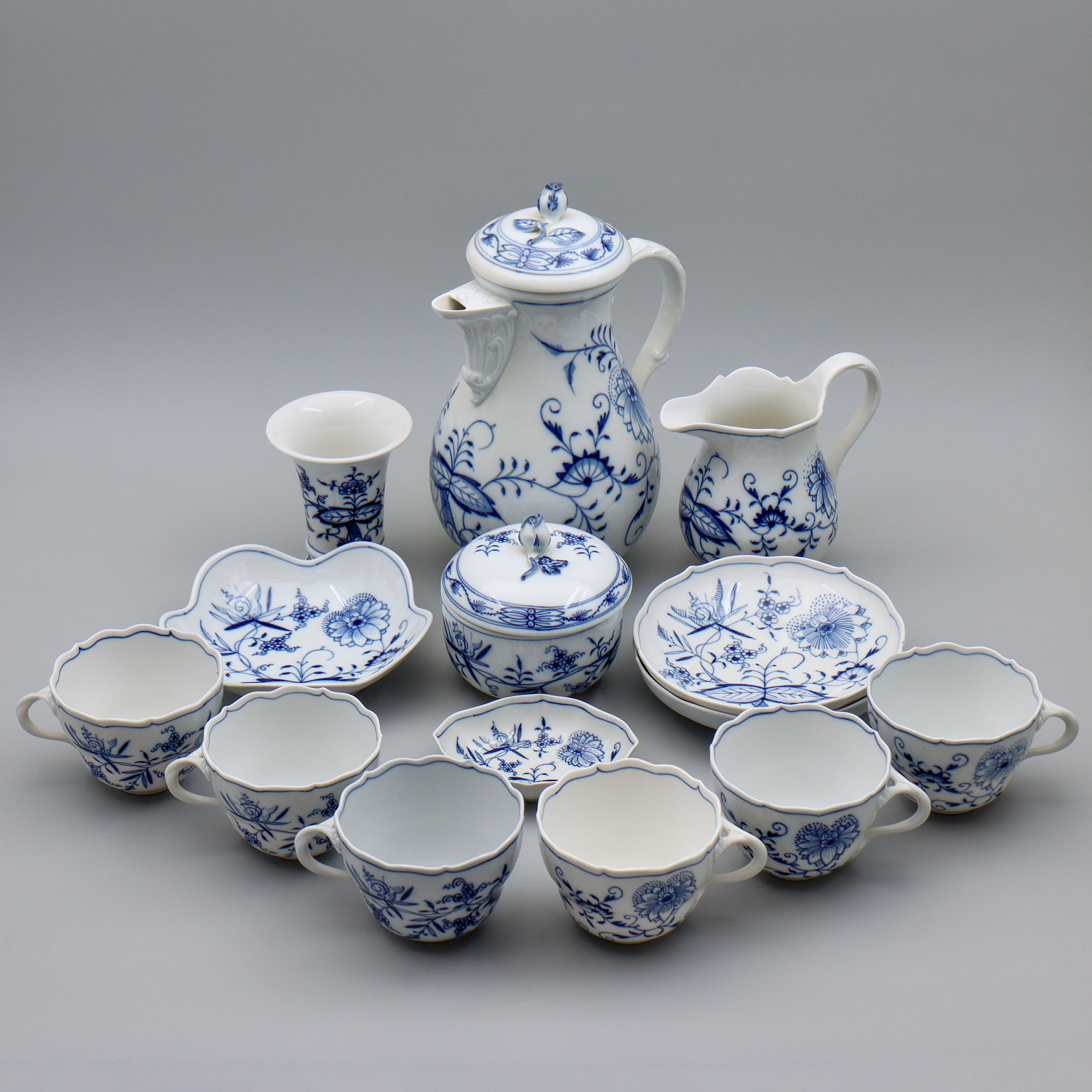 MEISSEN, KAFFESERVISDELAR "LÖKMÖNSTRET".