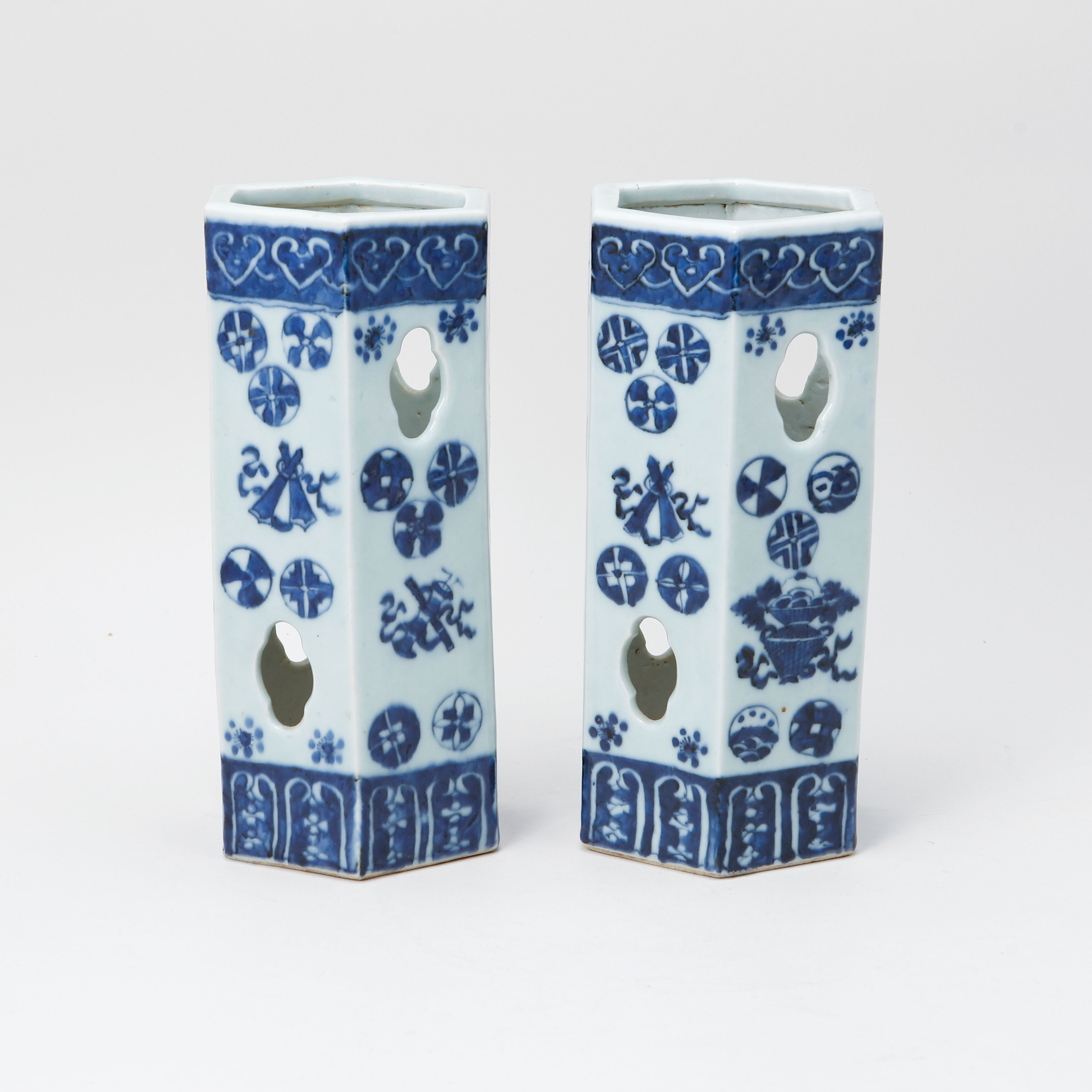 PERUKSTOCKAR, 2 st, Kina, 18/1900-tal.
