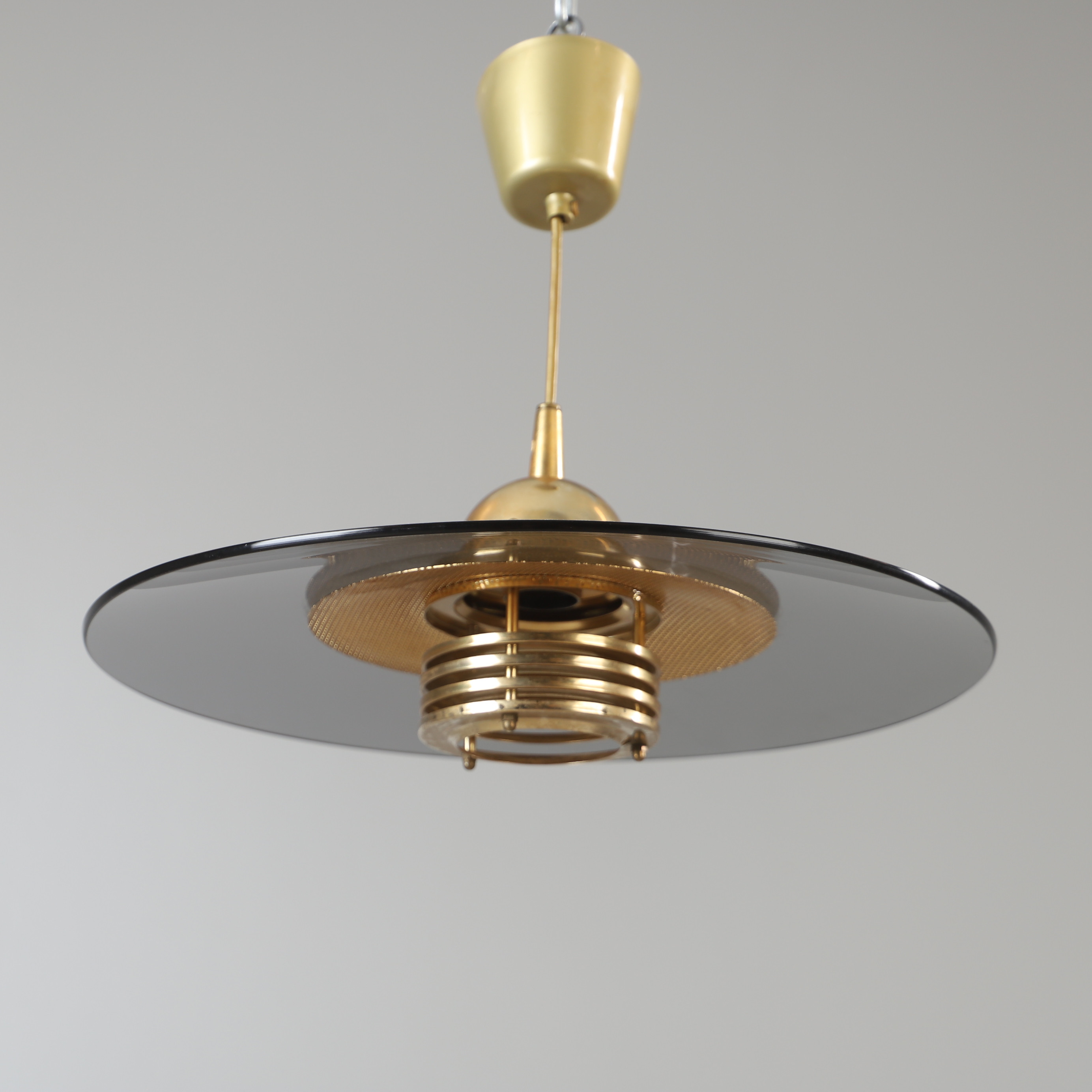 TAKLAMPA, mässing och glas, Belid.