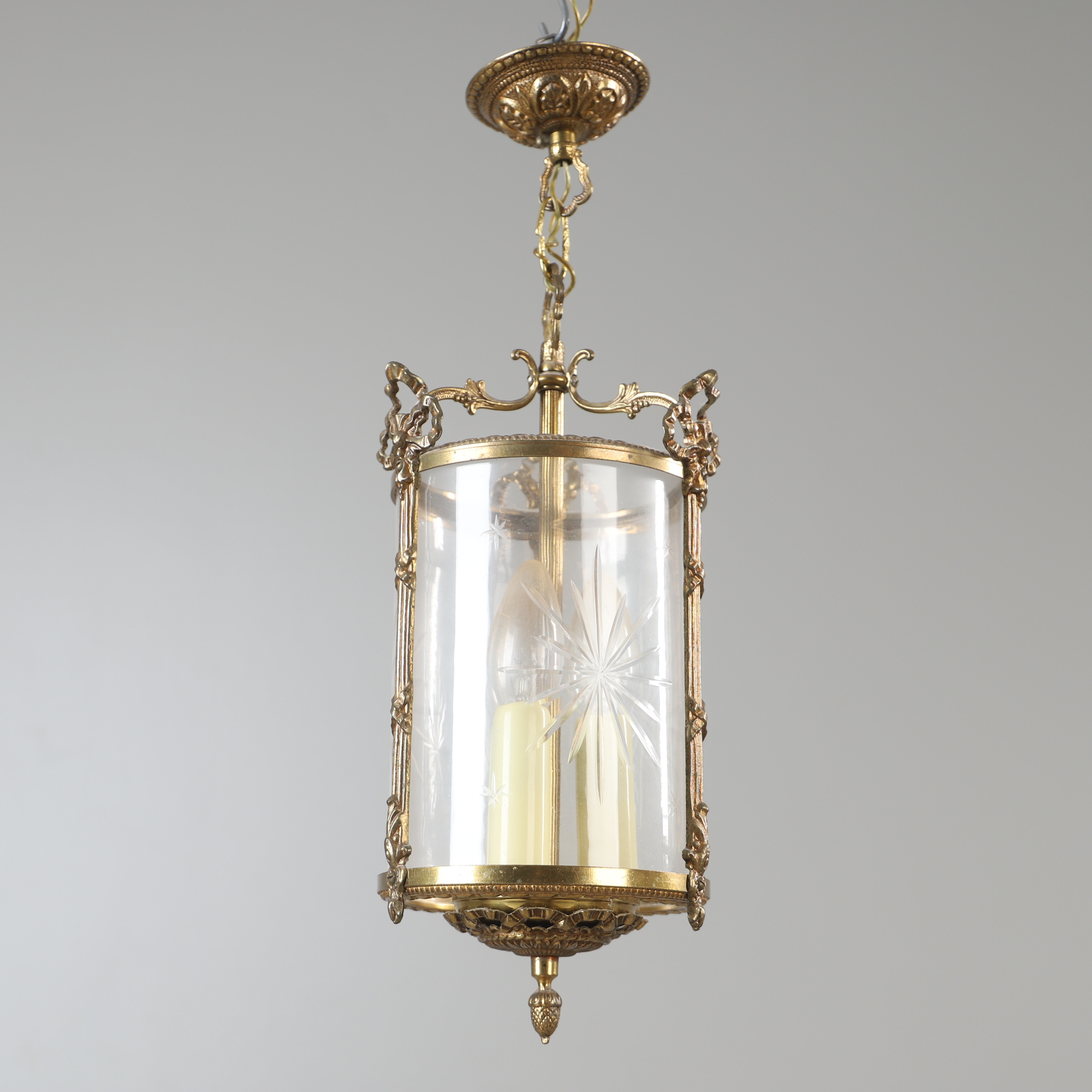 TAKLYKTA, mässing och glas, 1900-talets första hälft.