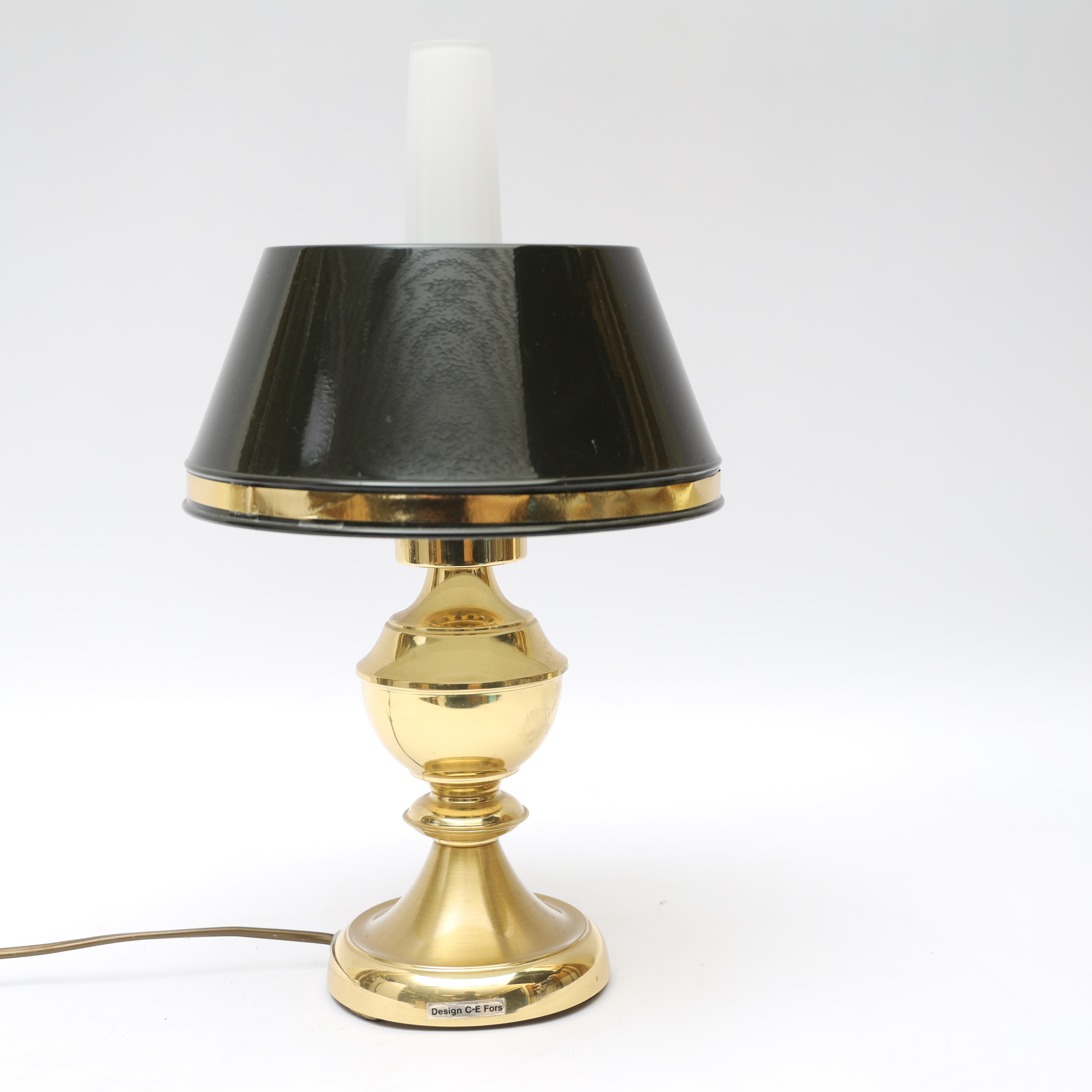BORDSLAMPA, C-E fors, mässing och bemålad metall.