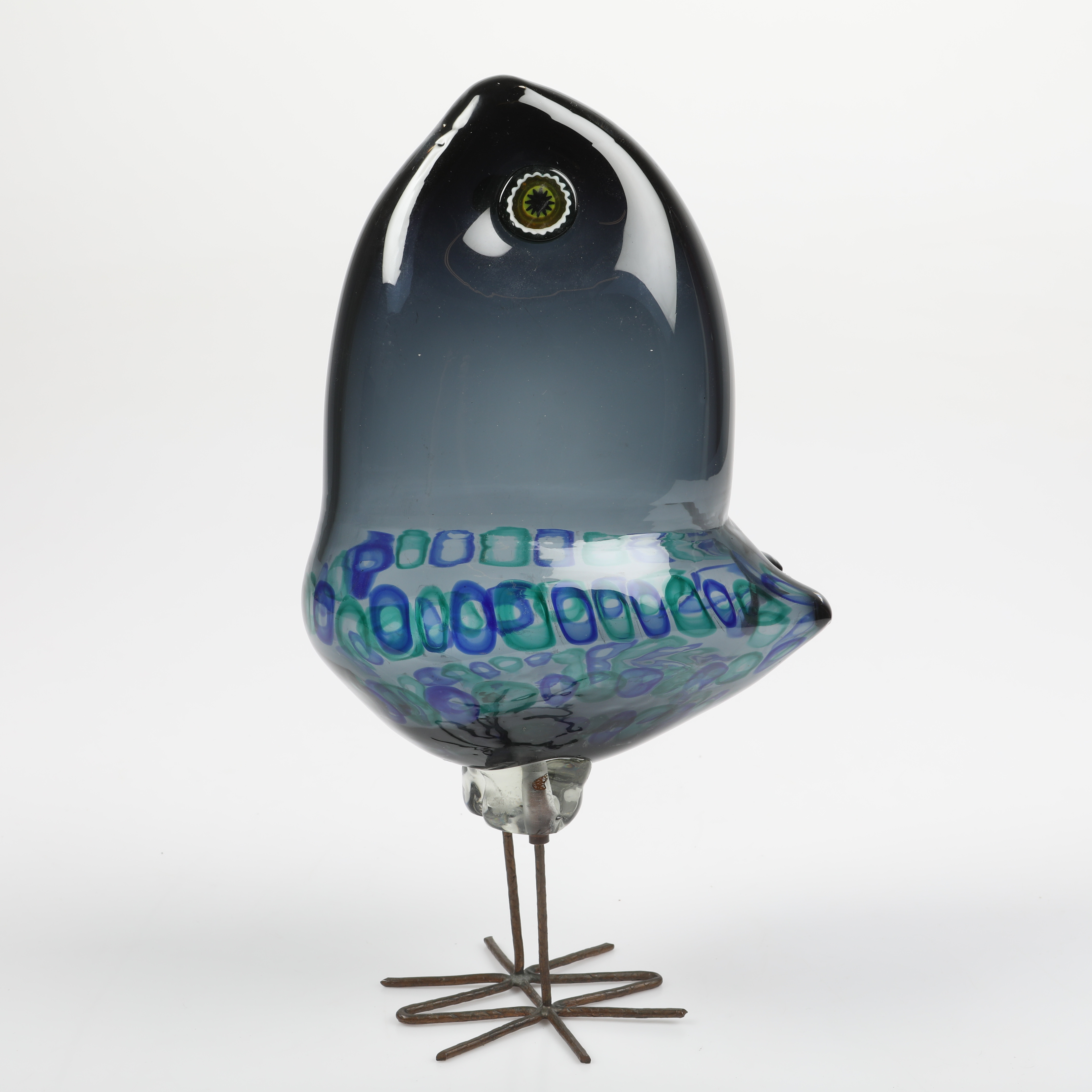 ALESSANDRO PIANON. Fågel, "Pulcino", blåtonad glasmassa med murrine i blått och grönt, Vistosi, Murano, Italien 1960-tal.