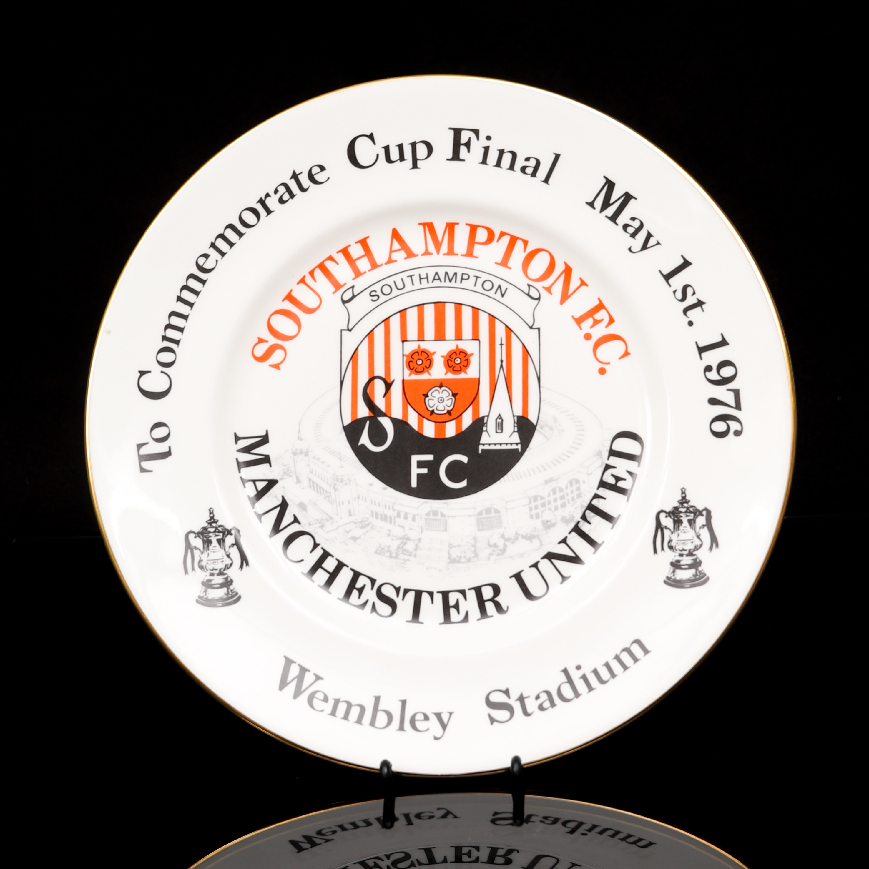 MINNESTALLRIK, porslin, Southampton Cup Final May 1st 1976. Manchester United. Numrerad 48.