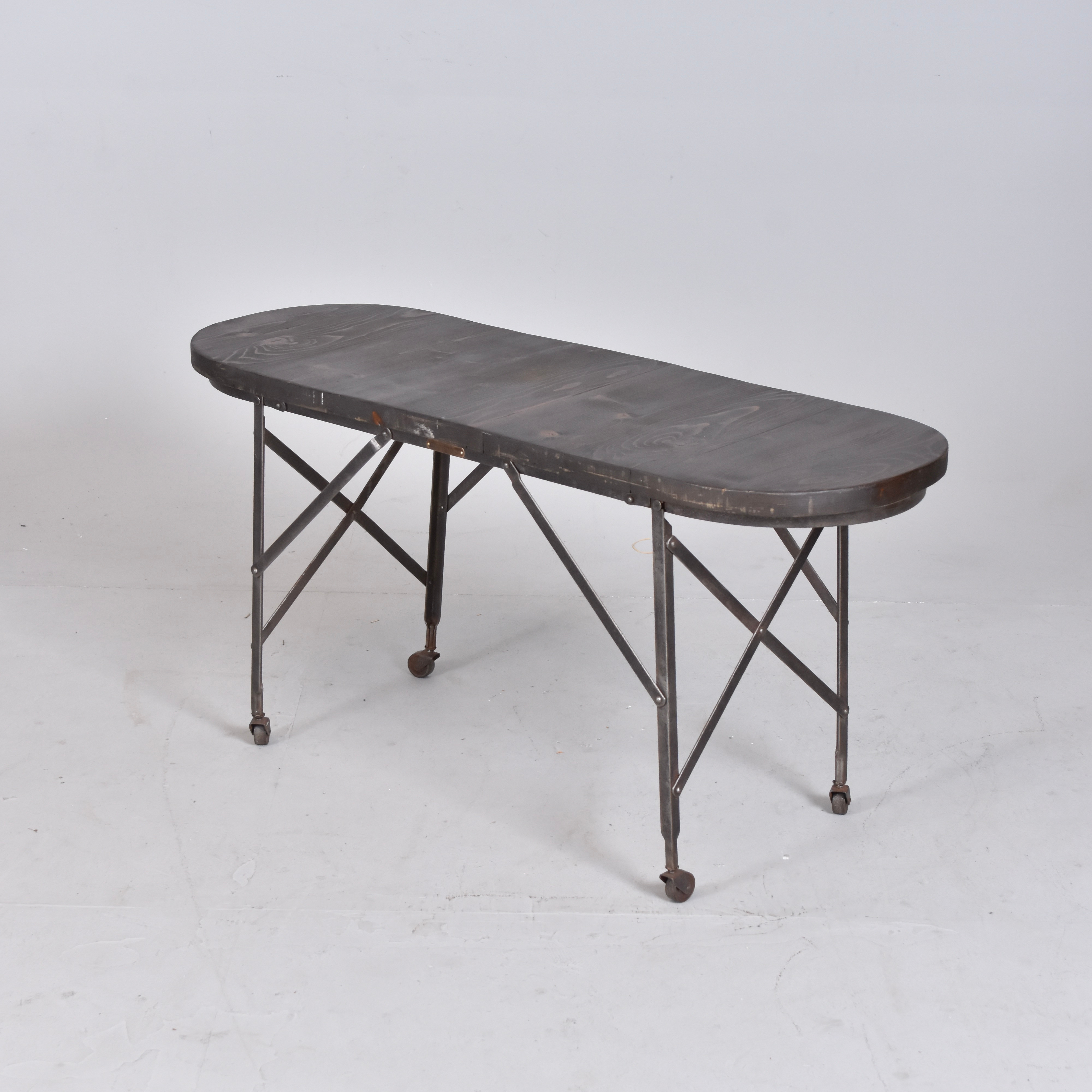 SOFFBORD, på hjul, metall och trä, 1900-tal.