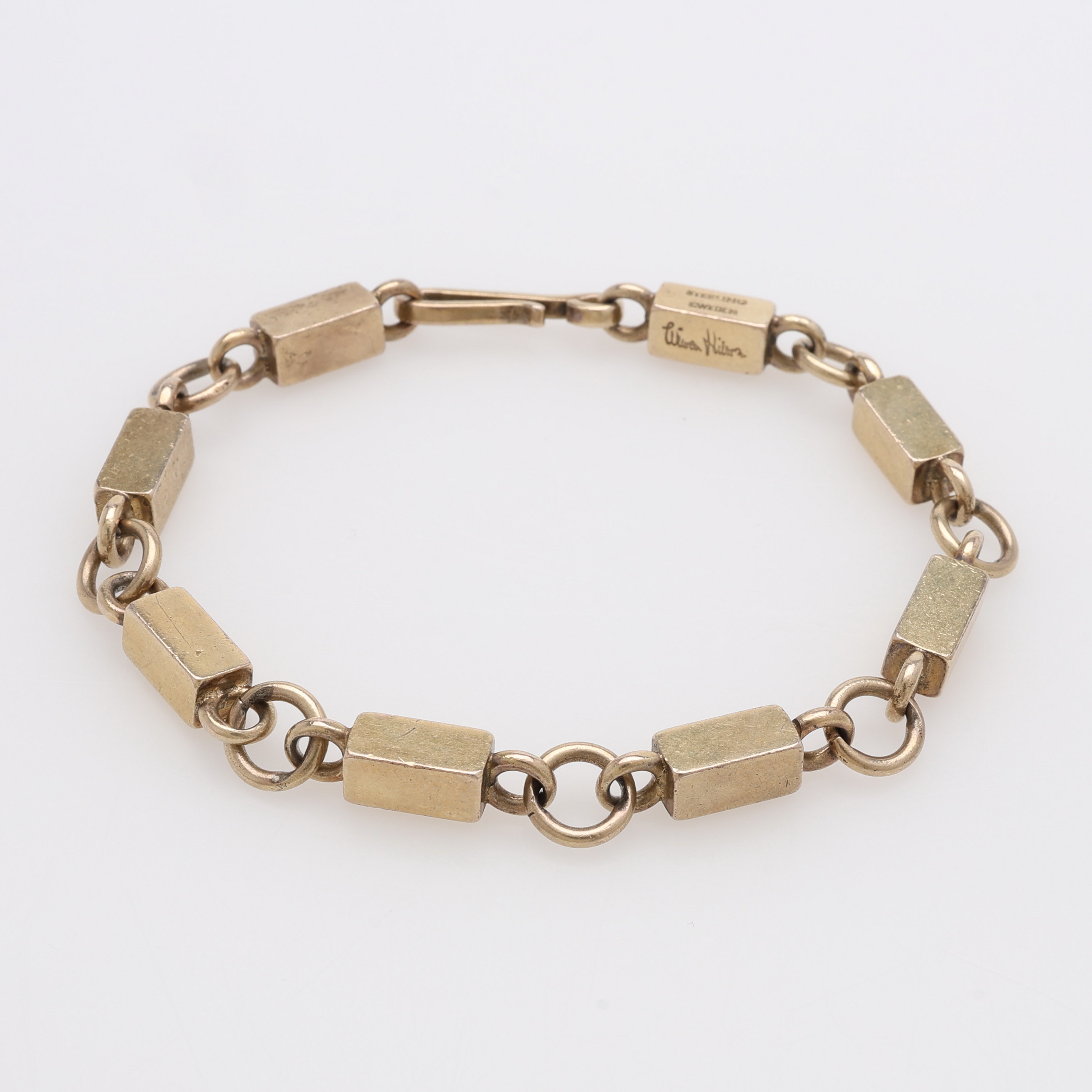 WIWEN NILSSON. ARMBAND, STAV- OCH RING, FÖRGYLLT STERLINGSILVER.