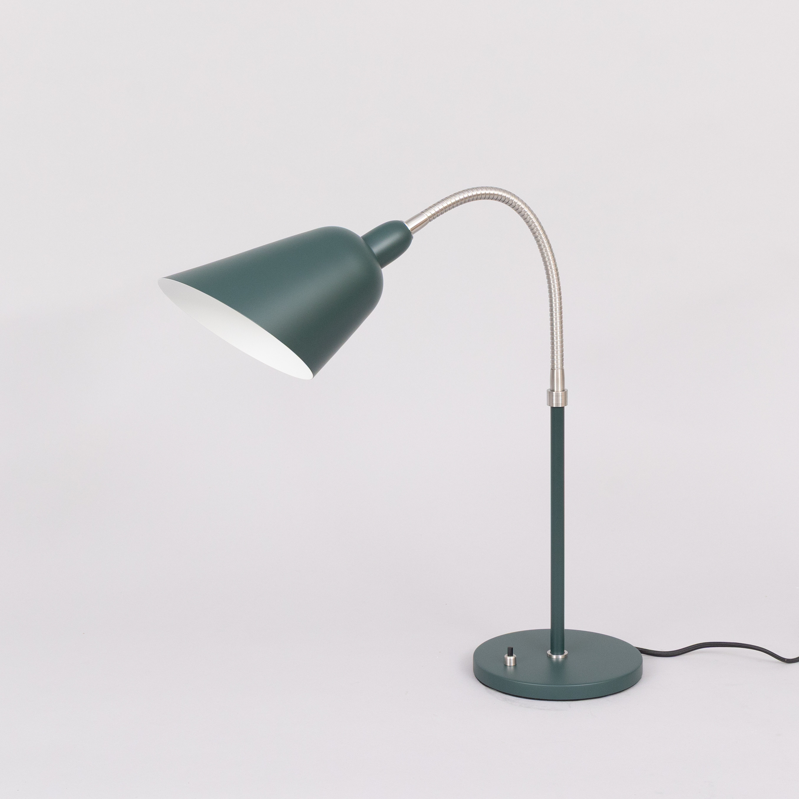 ARNE JACOBSEN. Bordslampa "Bellevue AJ8", formgiven 1929.