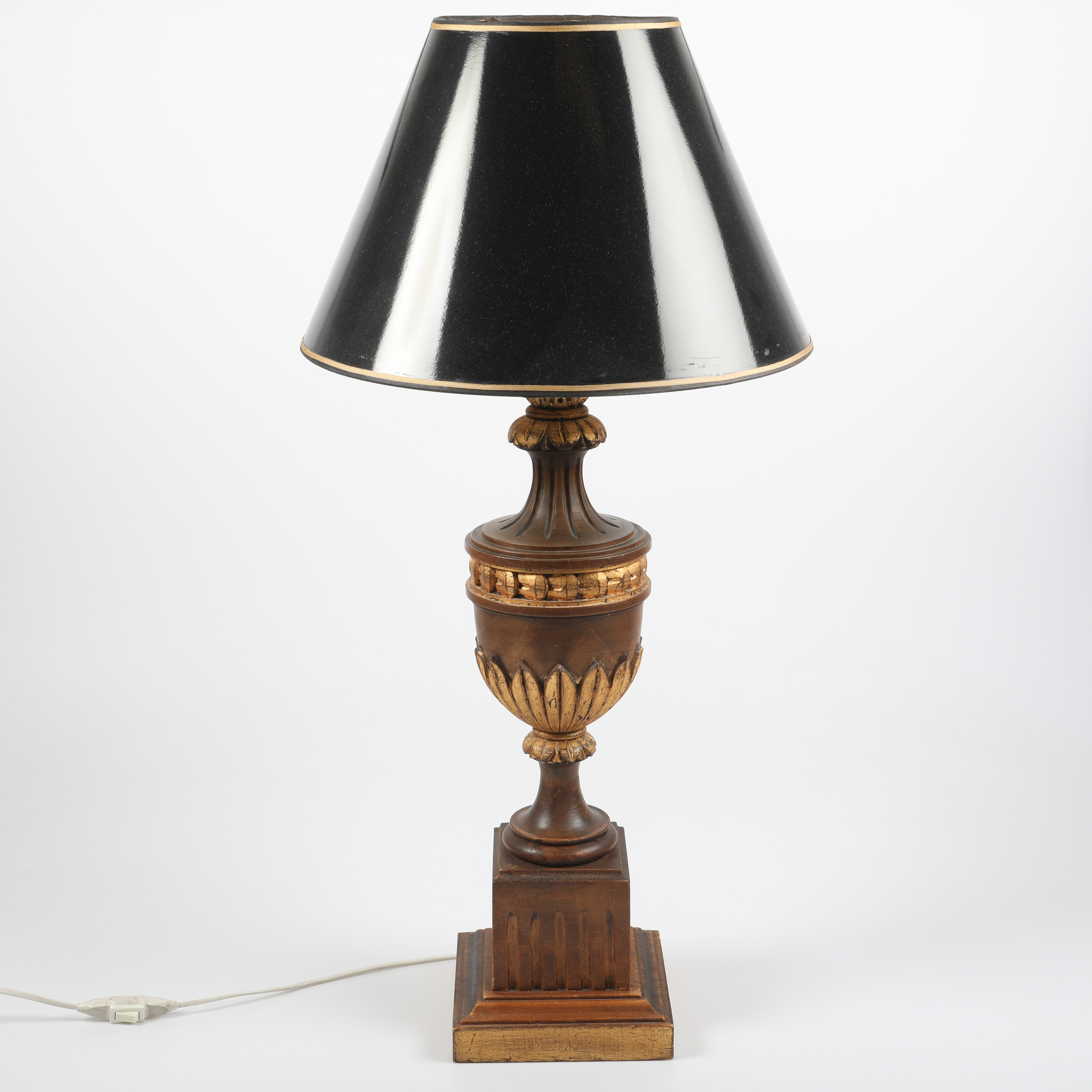 BORDSLAMPA, betsat och förgyllt trä, empirestil, Nordiska Kompaniet.
